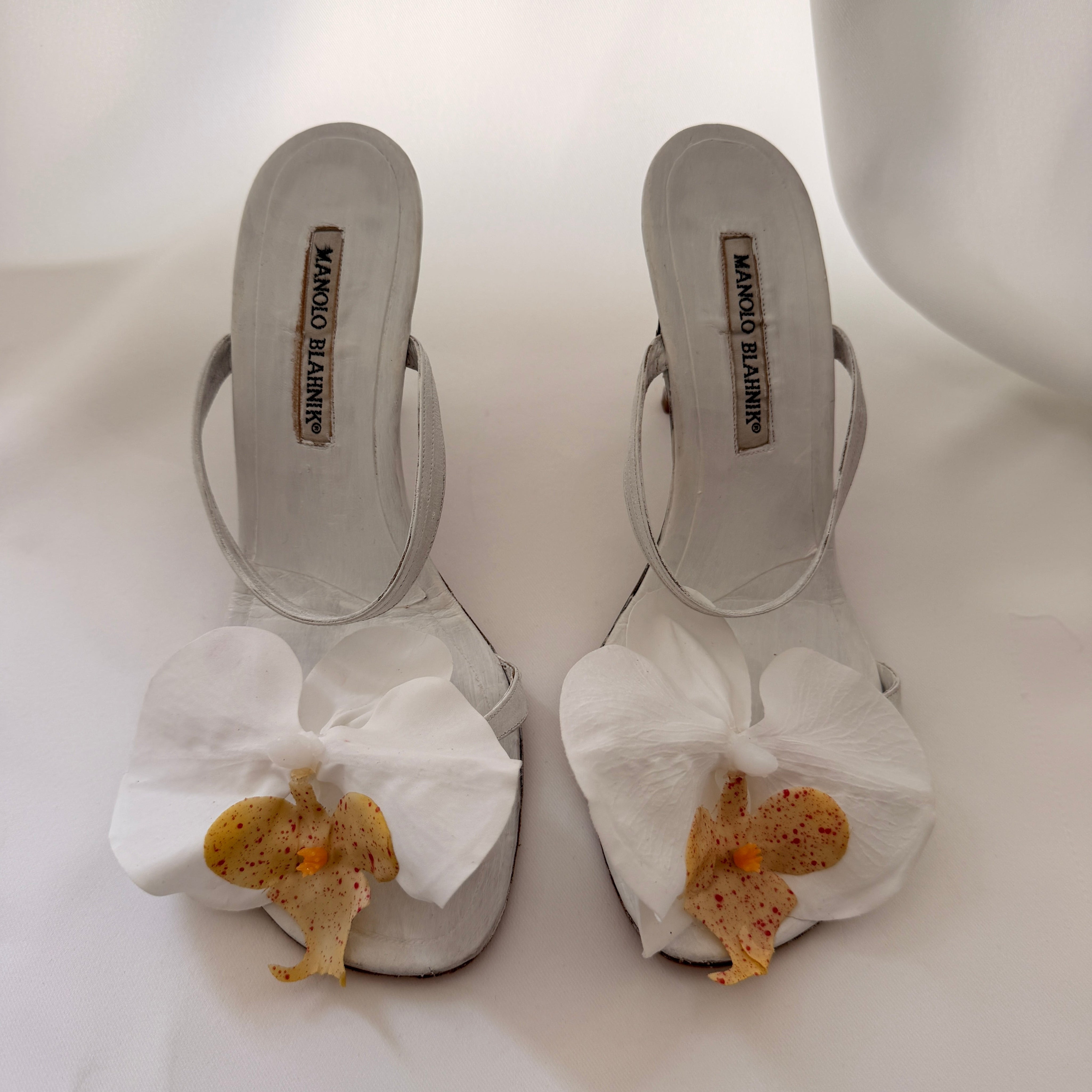 Manolo Blahnik Reworked White Orchid Heels - EU 38 / US 7
