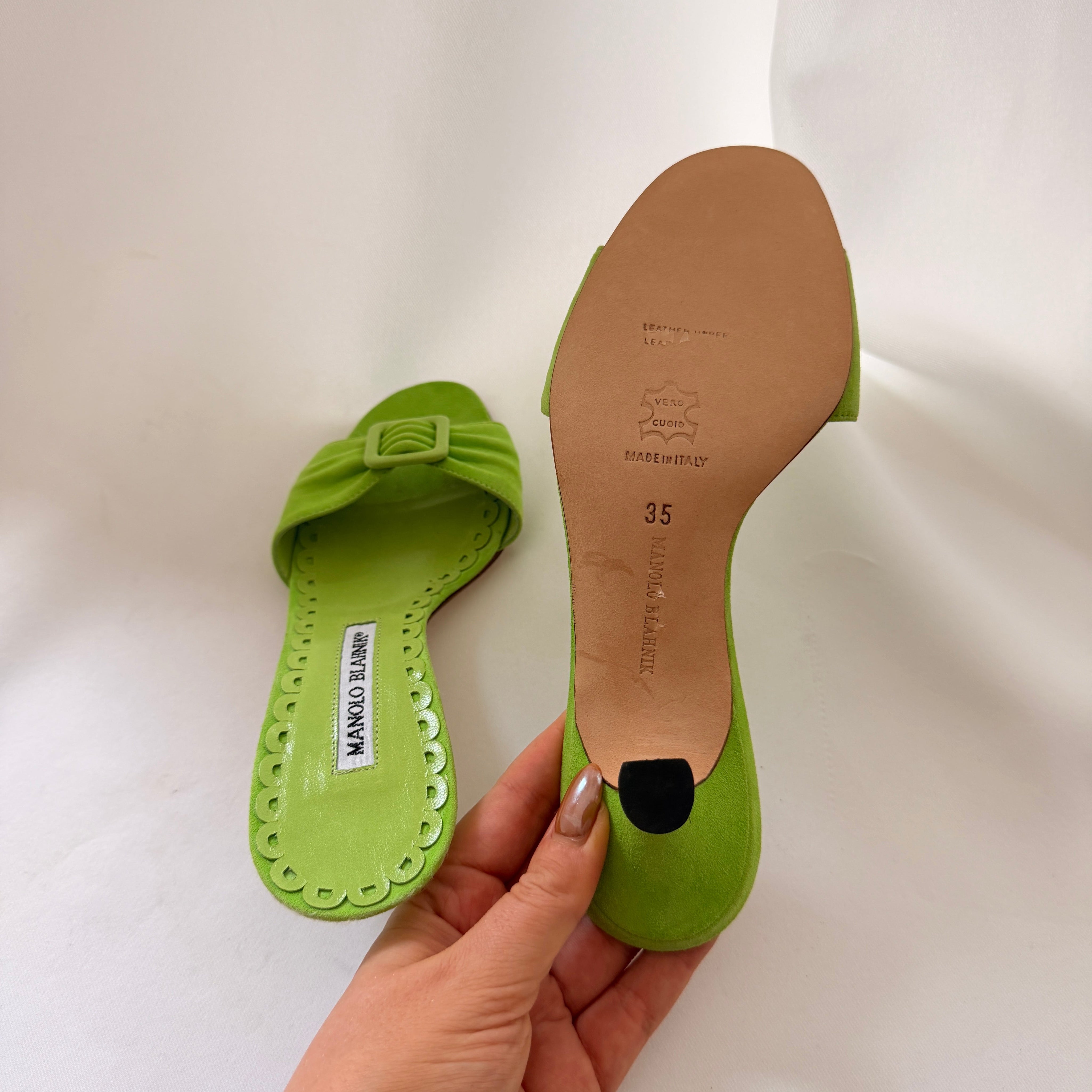 Manolo Blahnik Buckle Mules - Green - EU 35