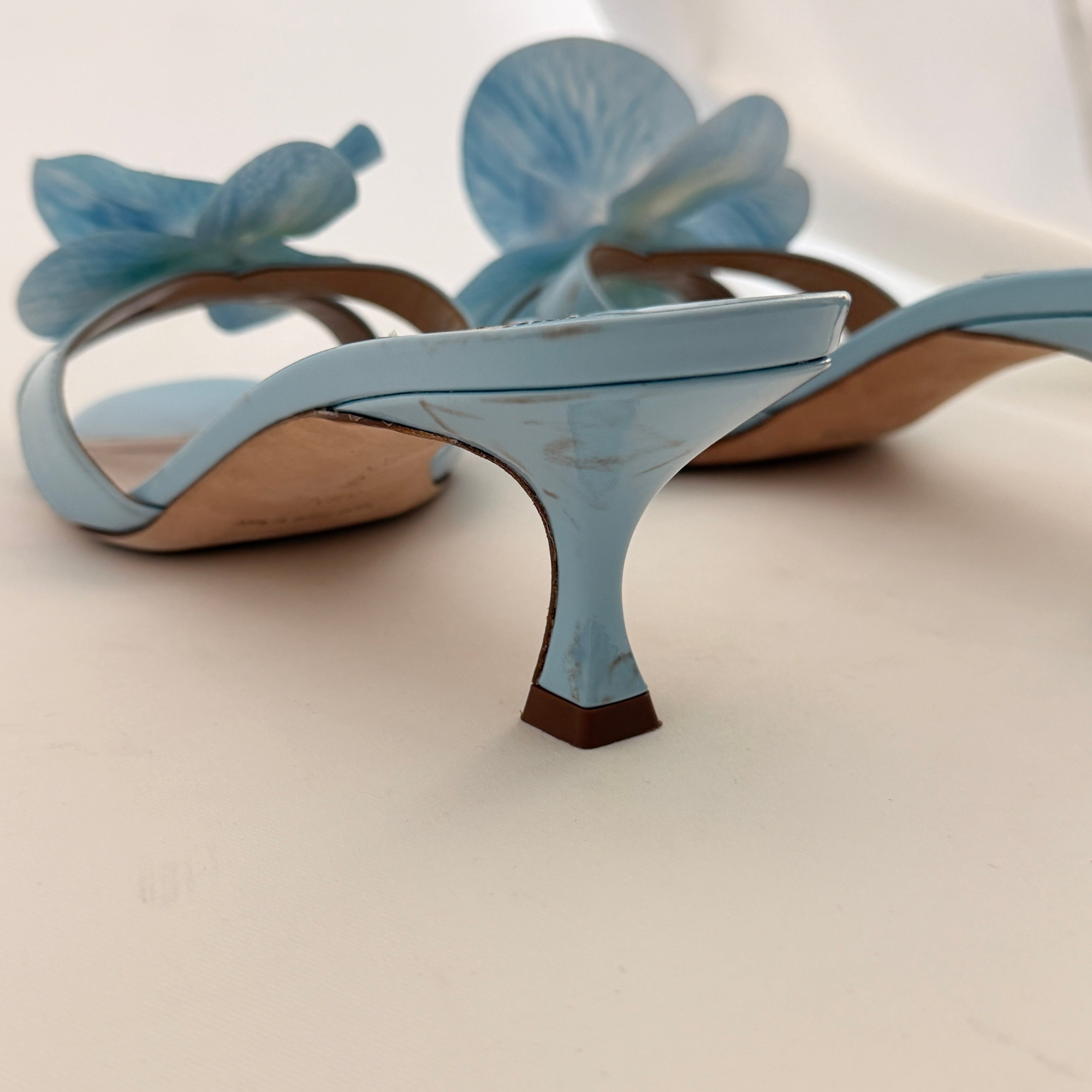 Manolo Blahnik Reworked Orchid Mules - Blue - EU 38