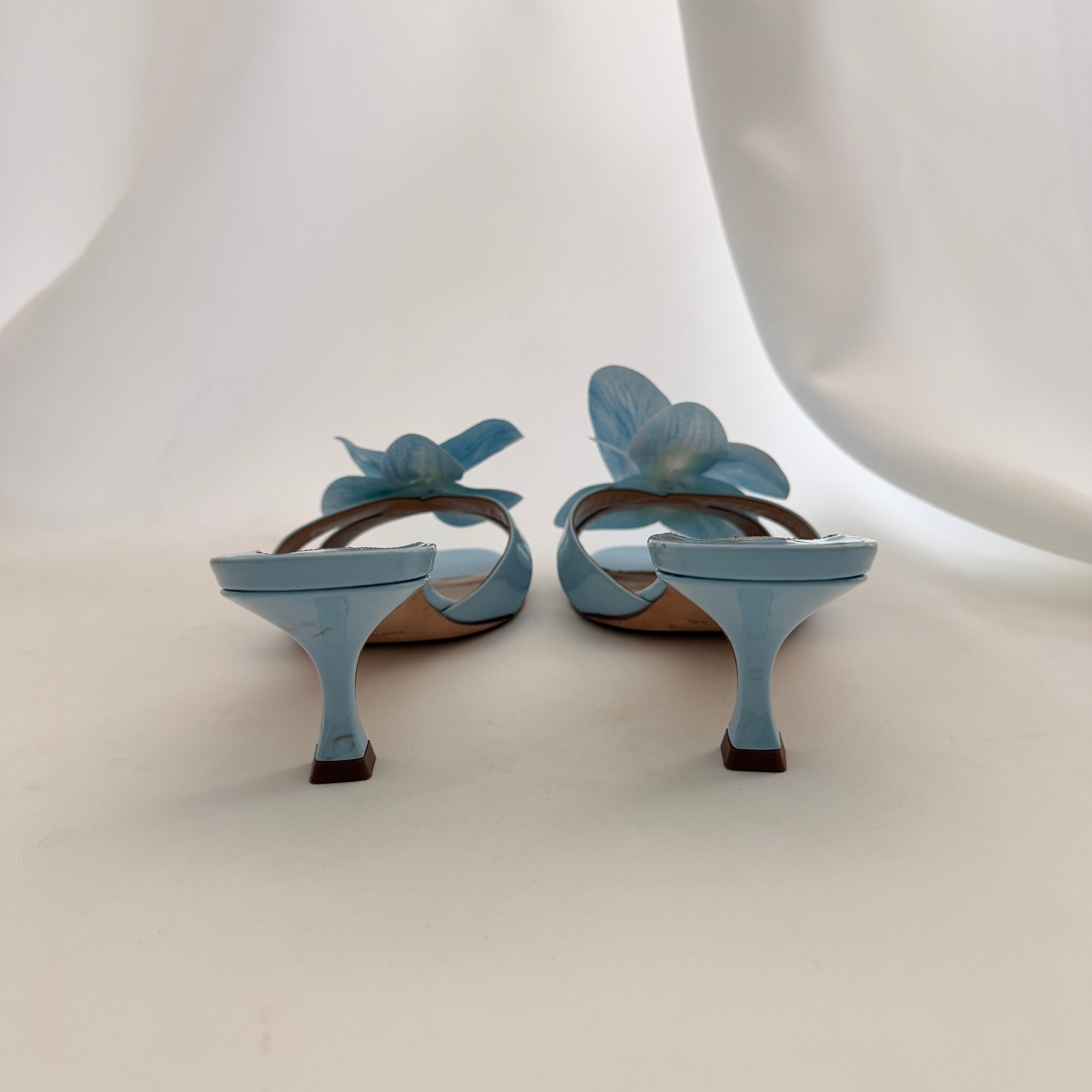 Manolo Blahnik Reworked Orchid Mules - Blue - EU 38