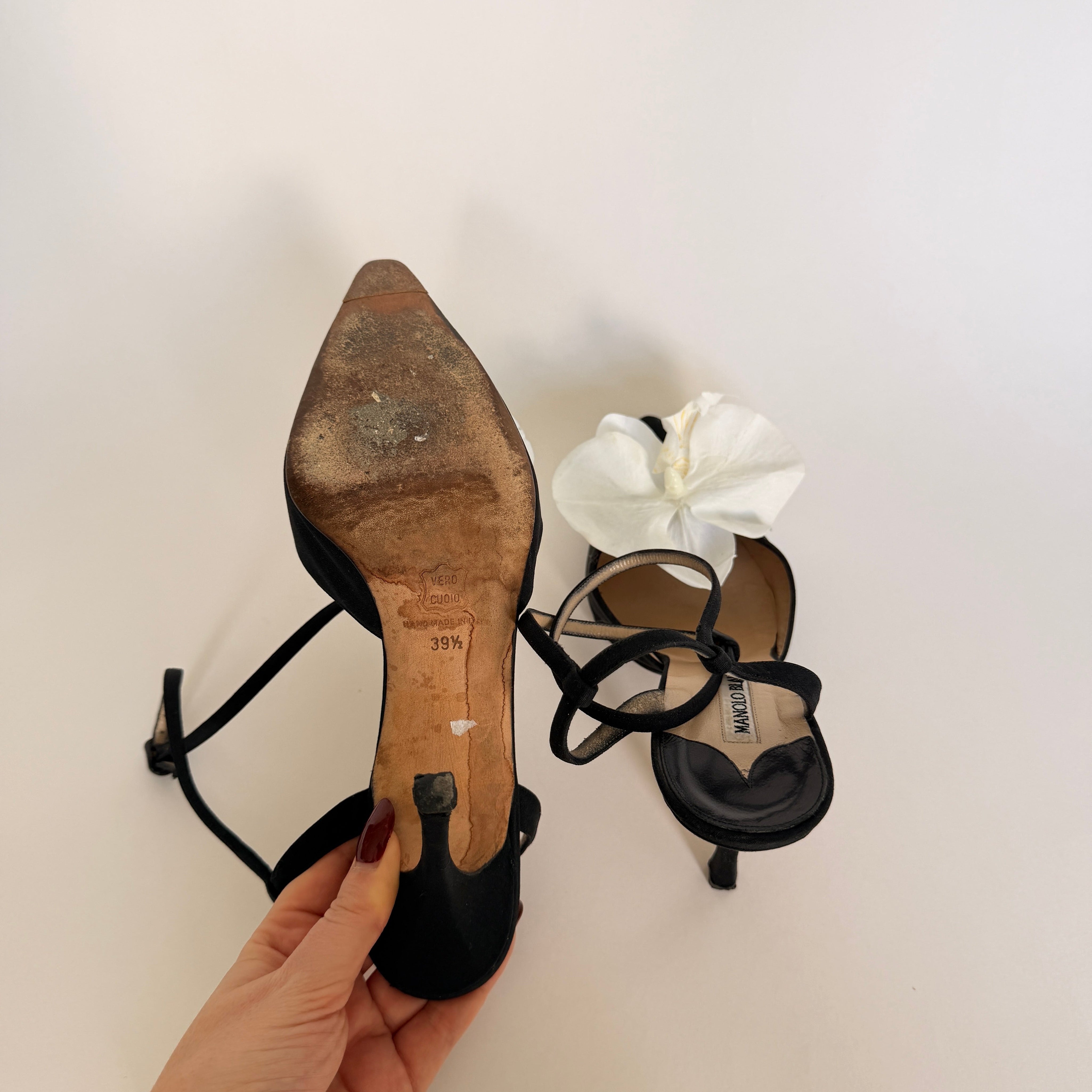Manolo Blahnik Reworked Black Orchid Pumps - EU 39.5 / US 8.5