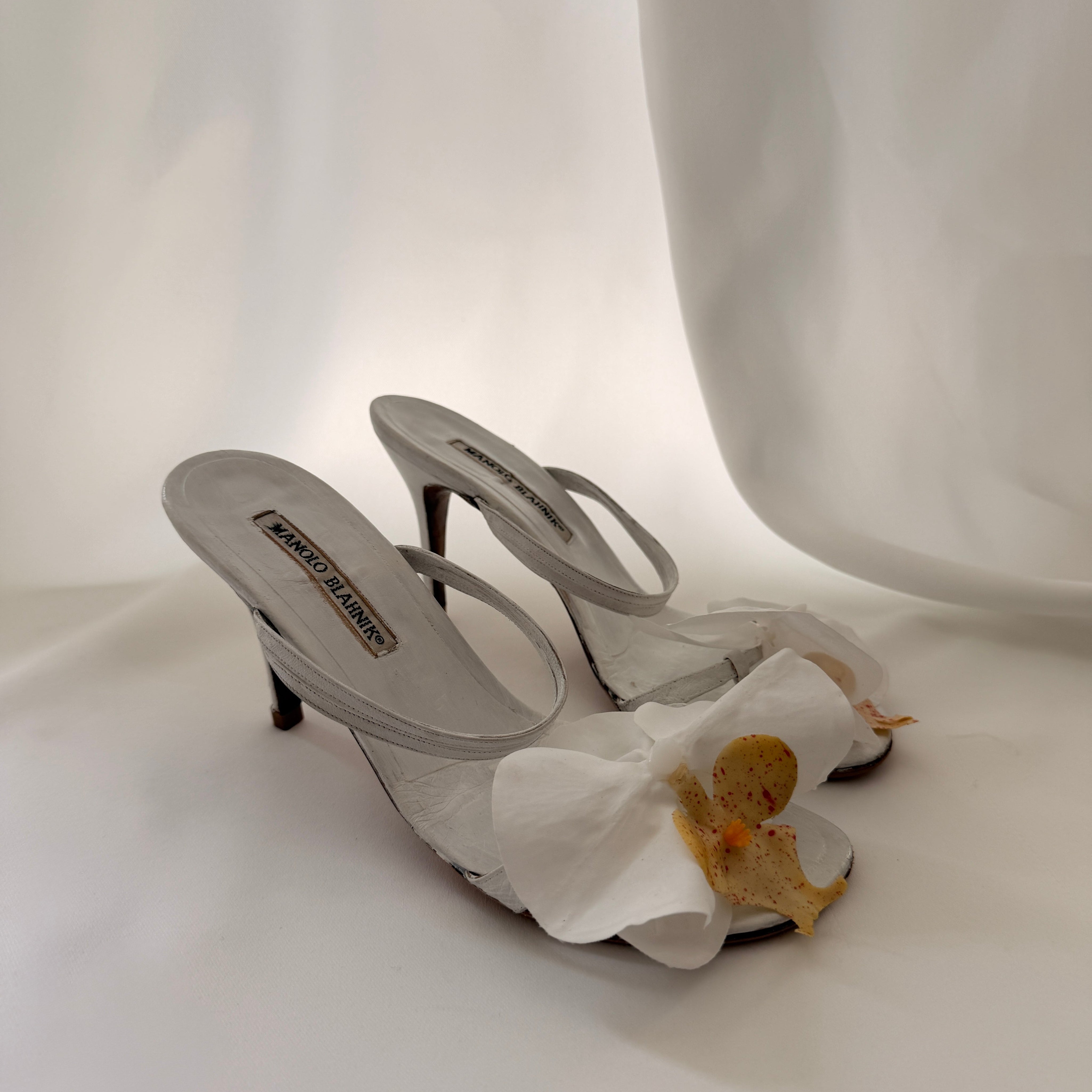 Manolo Blahnik Reworked White Orchid Heels - EU 38 / US 7