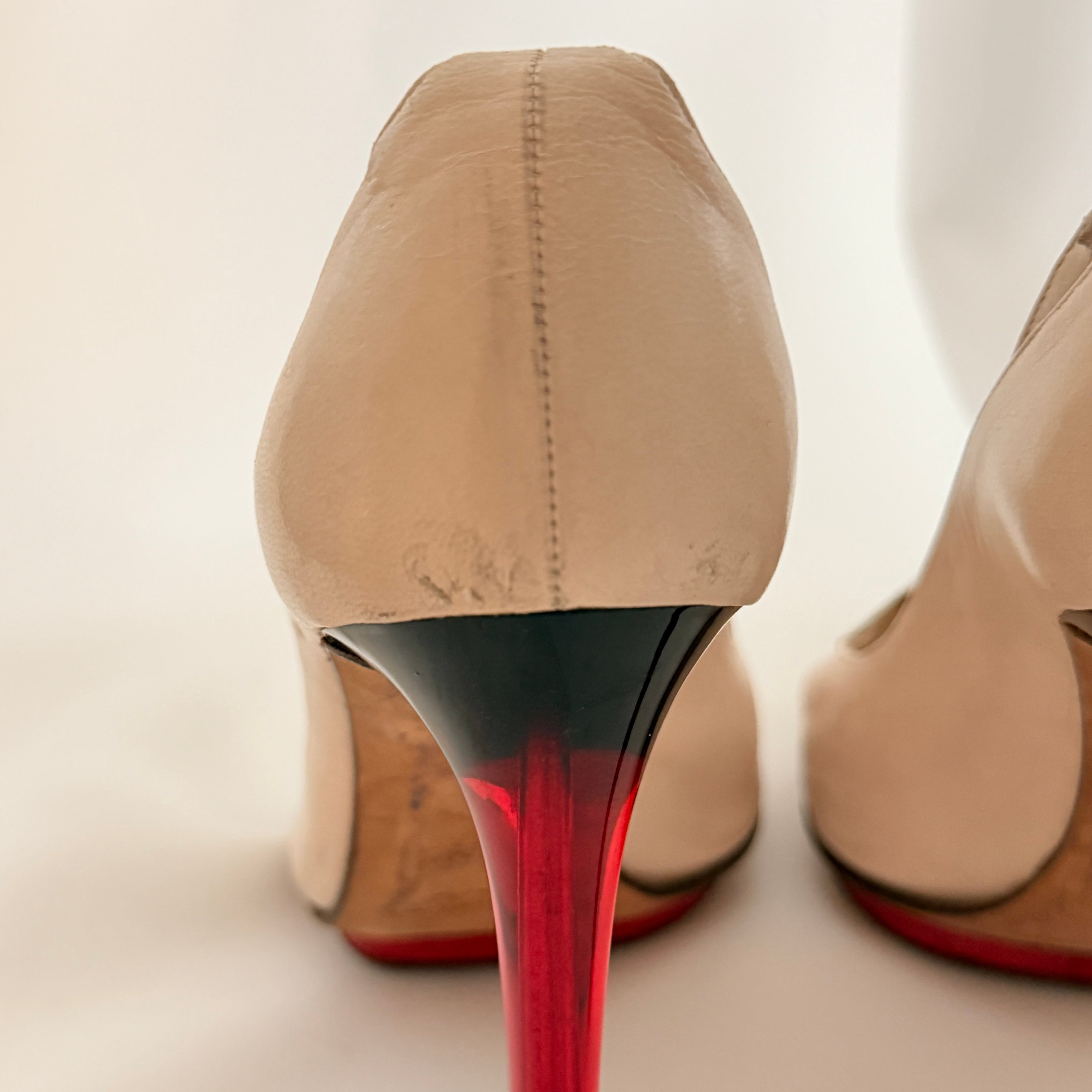 Yves Saint Laurent Lips Heels - EU 37.5