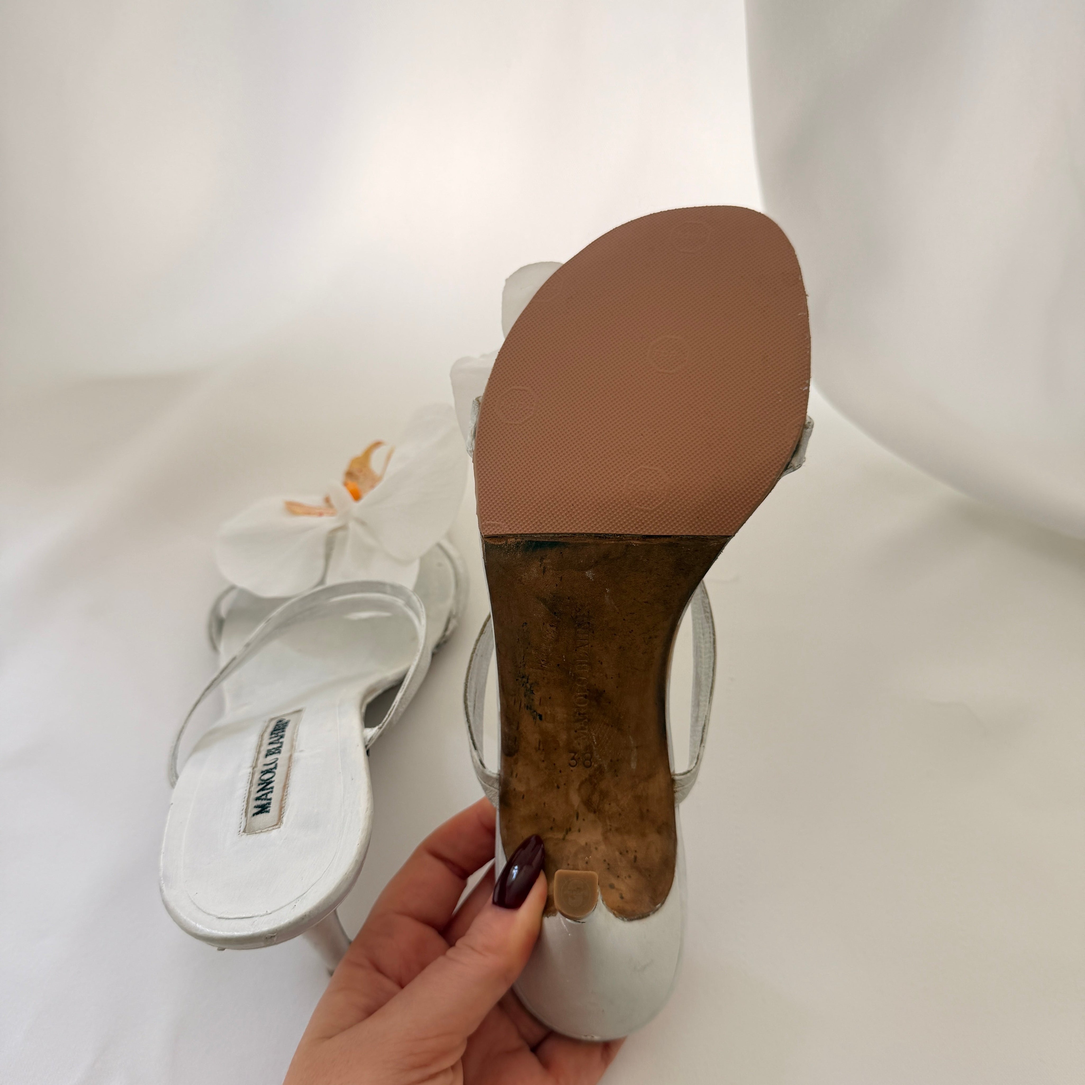 Manolo Blahnik Reworked White Orchid Heels - EU 38 / US 7