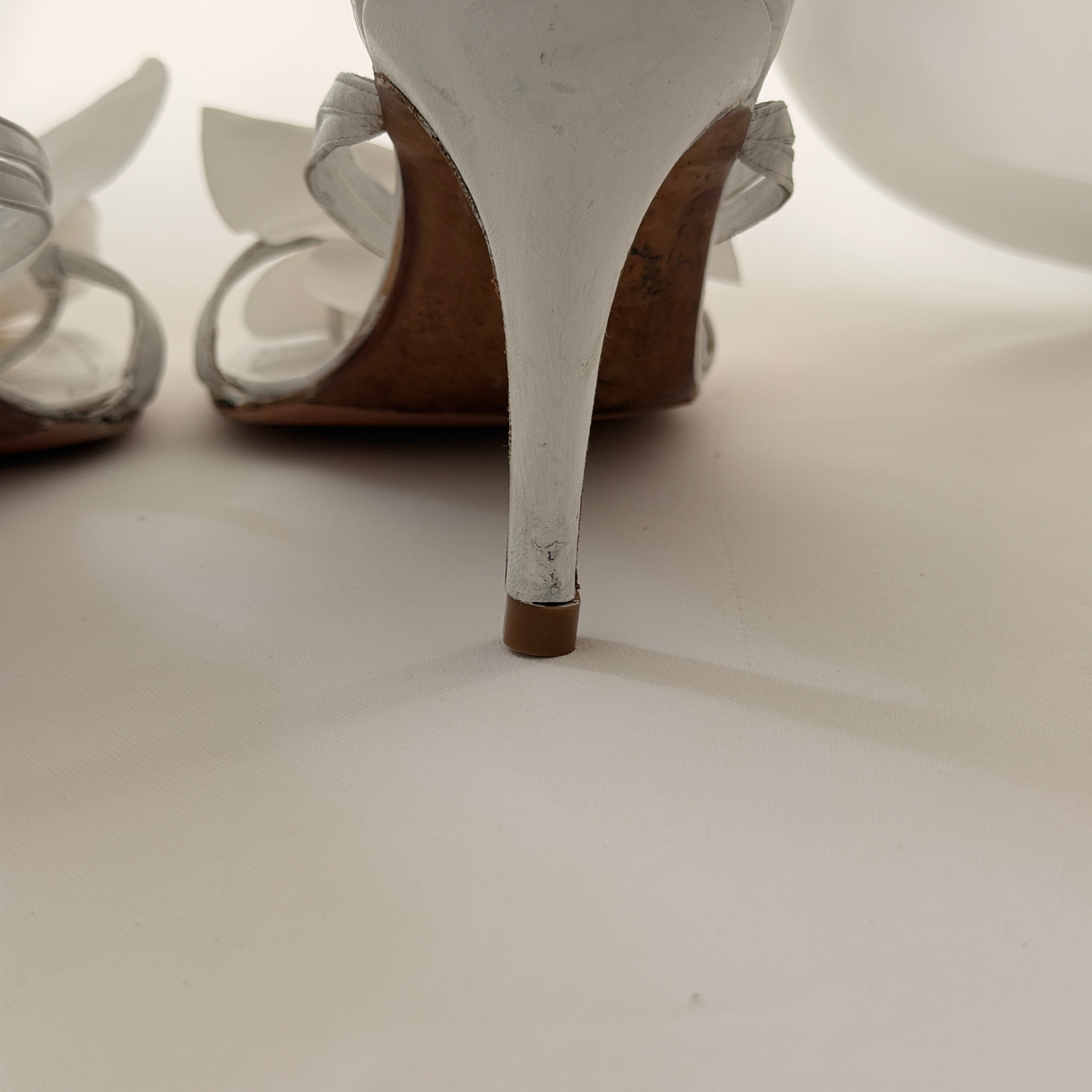 Manolo Blahnik Reworked White Orchid Heels - EU 38 / US 7