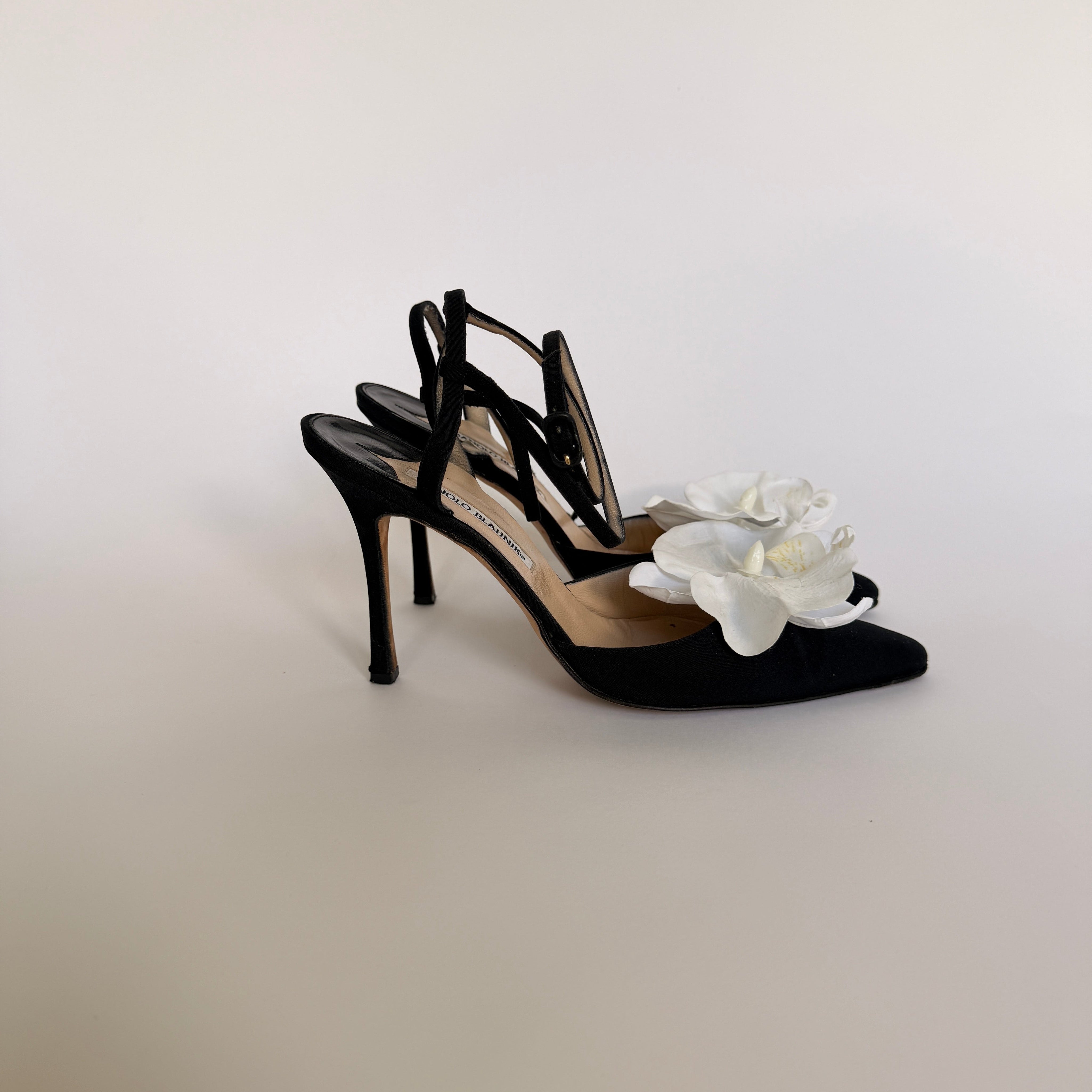 Manolo Blahnik Reworked Black Orchid Pumps - EU 39.5 / US 8.5