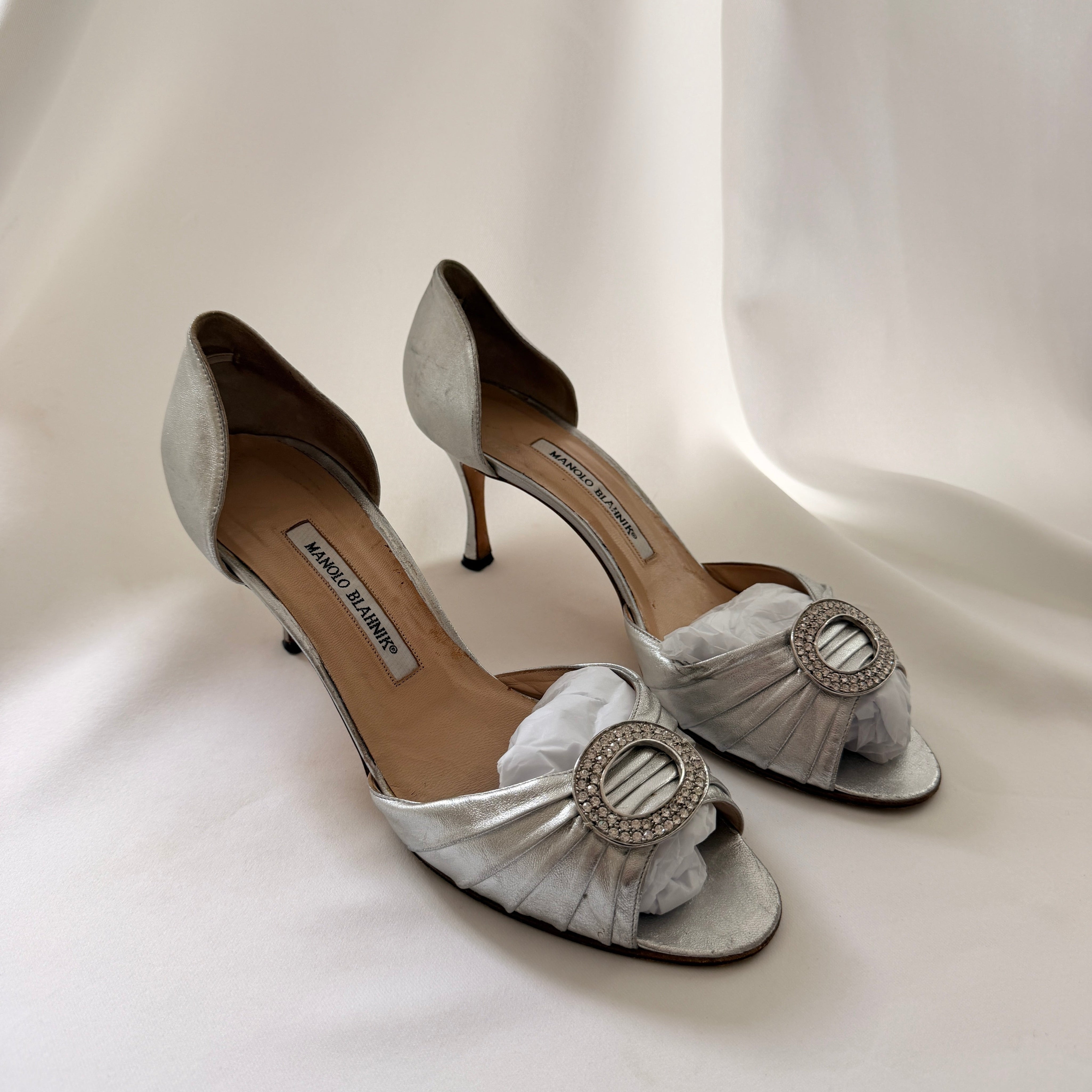 Manolo Blahnik Sedaraby Crystal d'Orsay Heels - Silver - EU 42