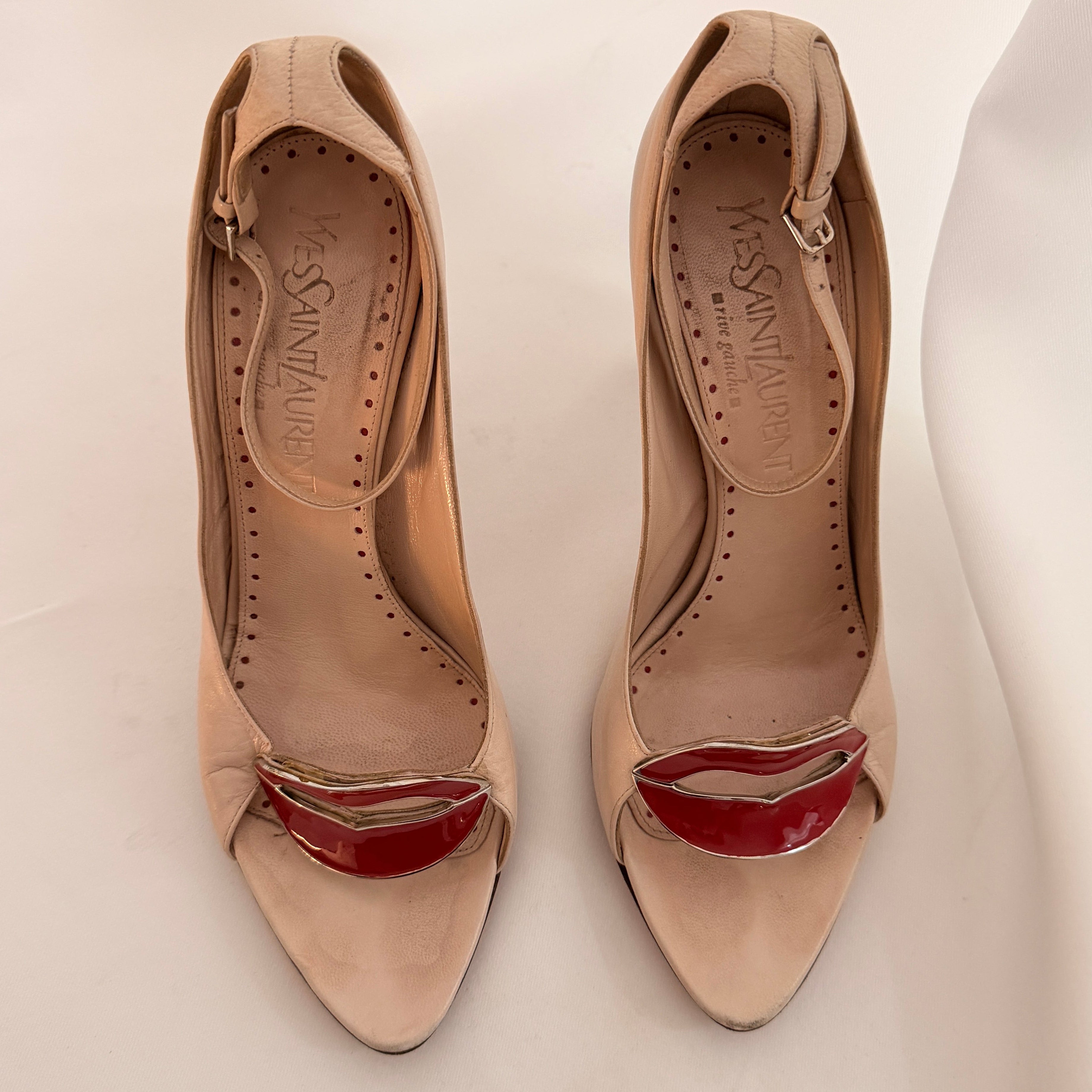 Yves Saint Laurent Lips Heels - EU 37.5