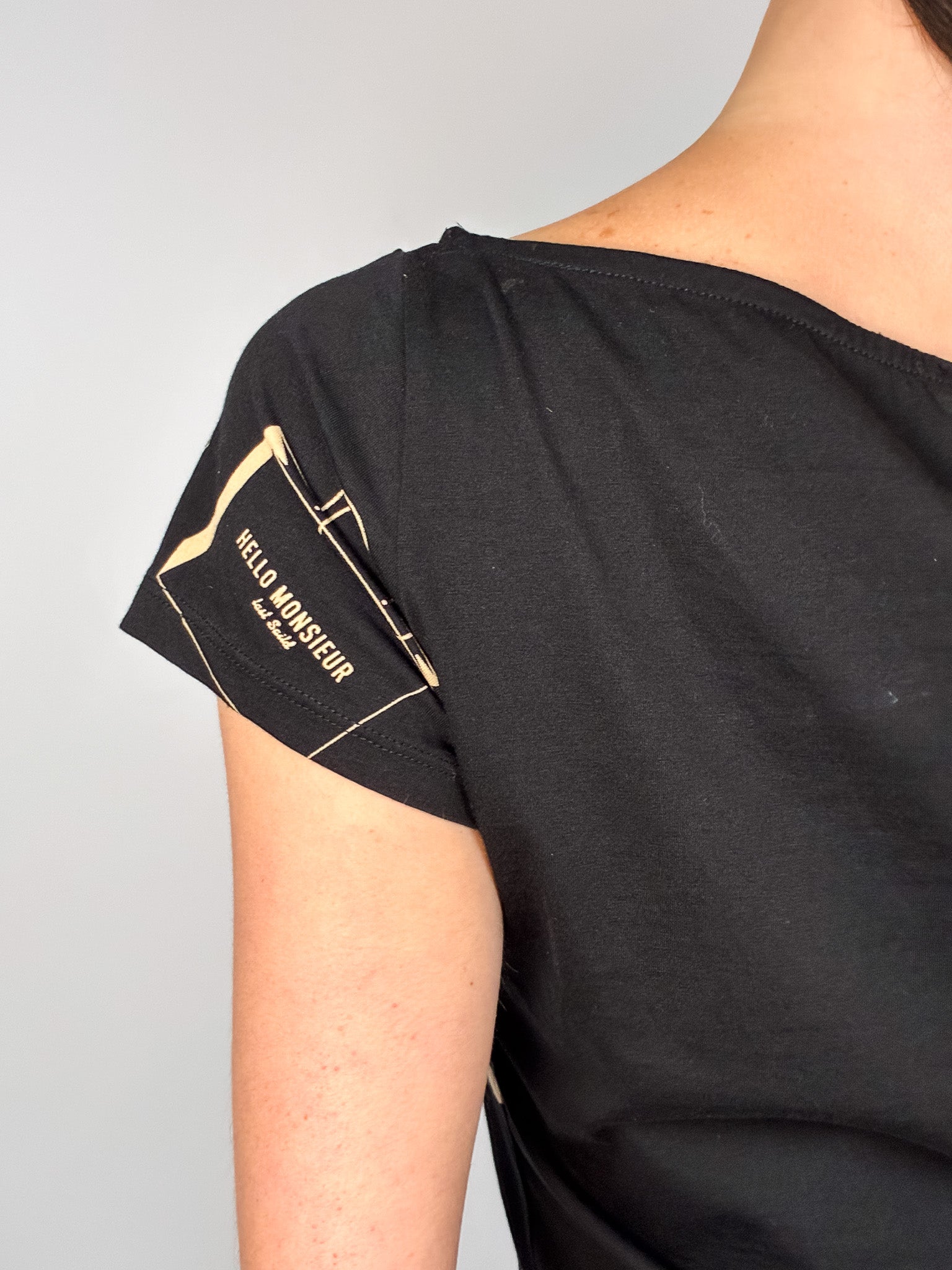 D&G Dolce & Gabbana Underwear 2000s Sexy Light Beer Graphic Tee - S/M