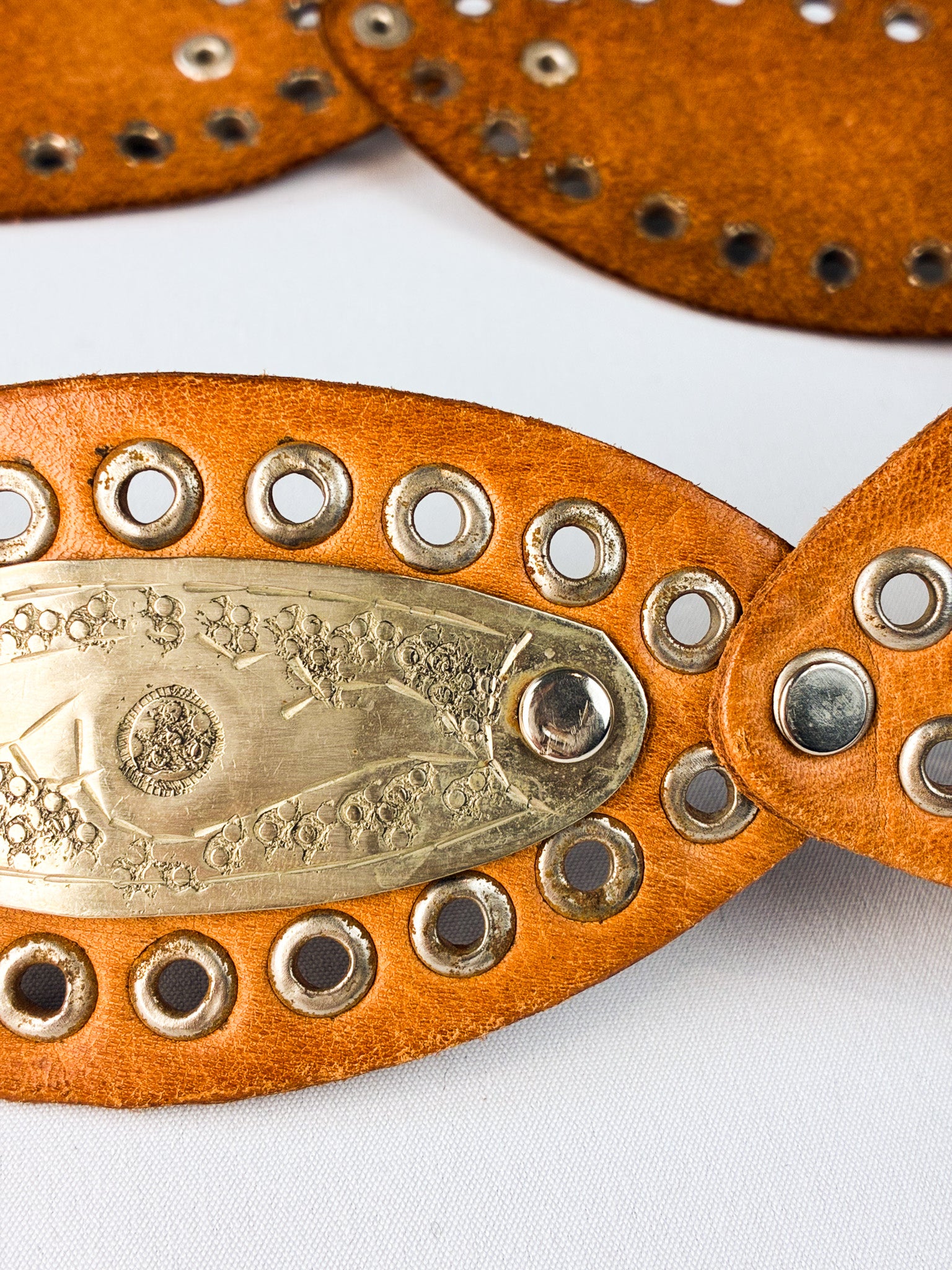 2000s Tan Leather Studded Concho Belt - OS