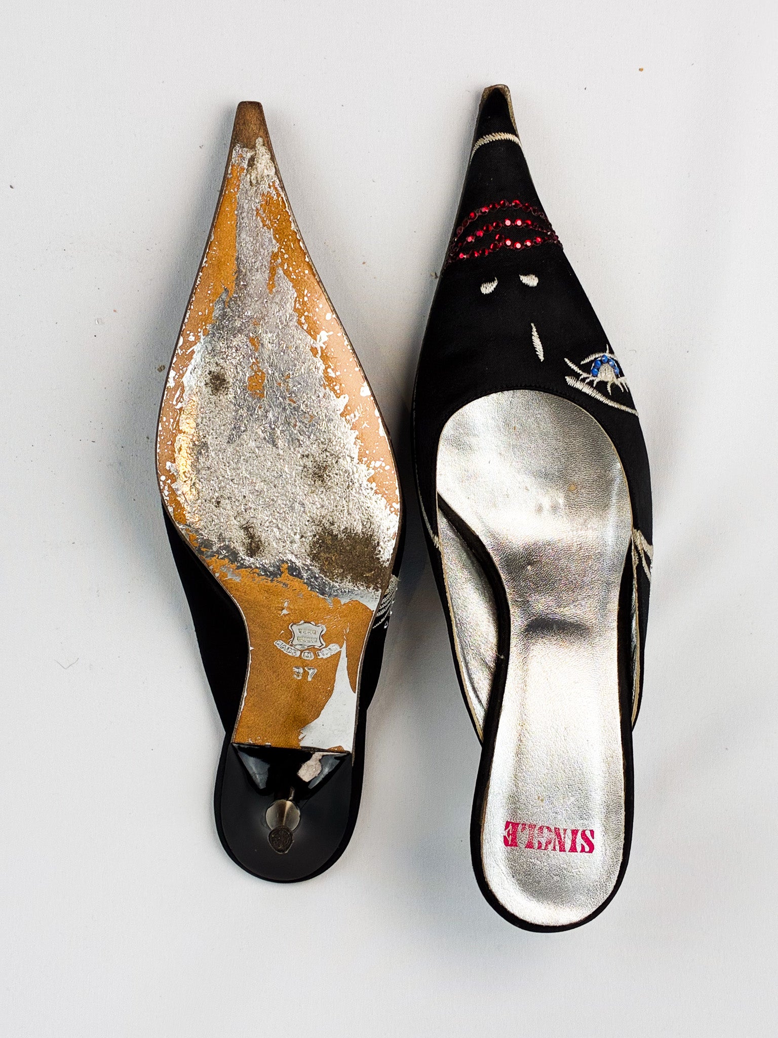 Single 2000s Black Satin Embroidered Face Kitten Heel Mules - EU 37