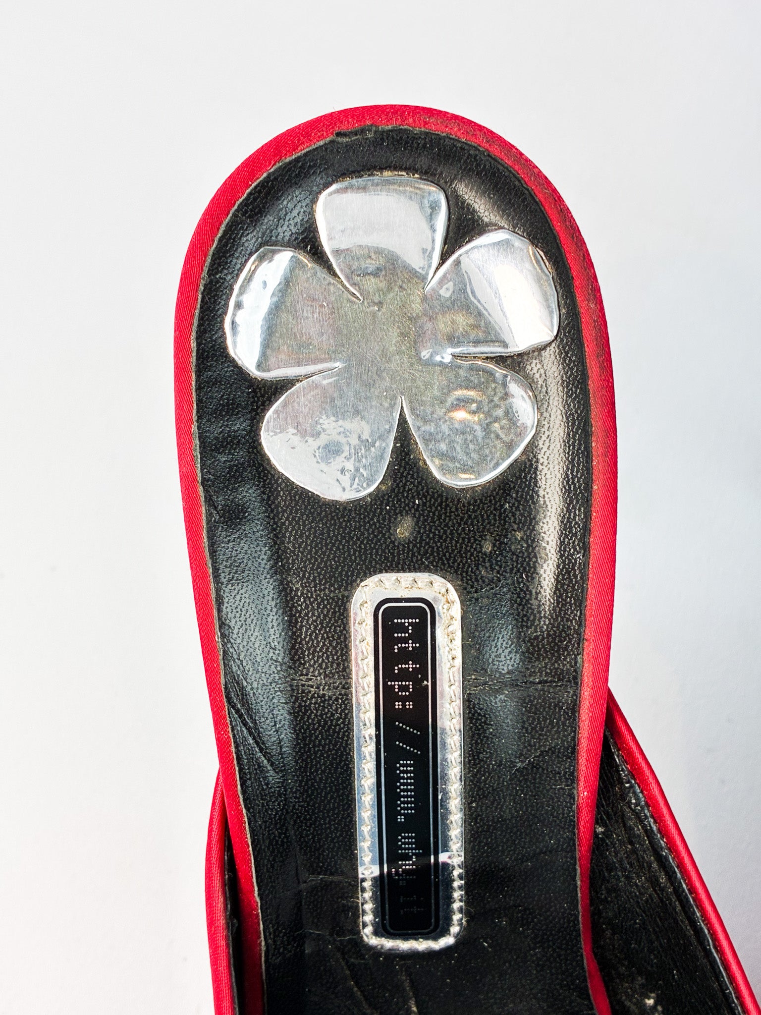 Alberto Venturini 2000s Red Satin Pointed Toe Mules - EU 40