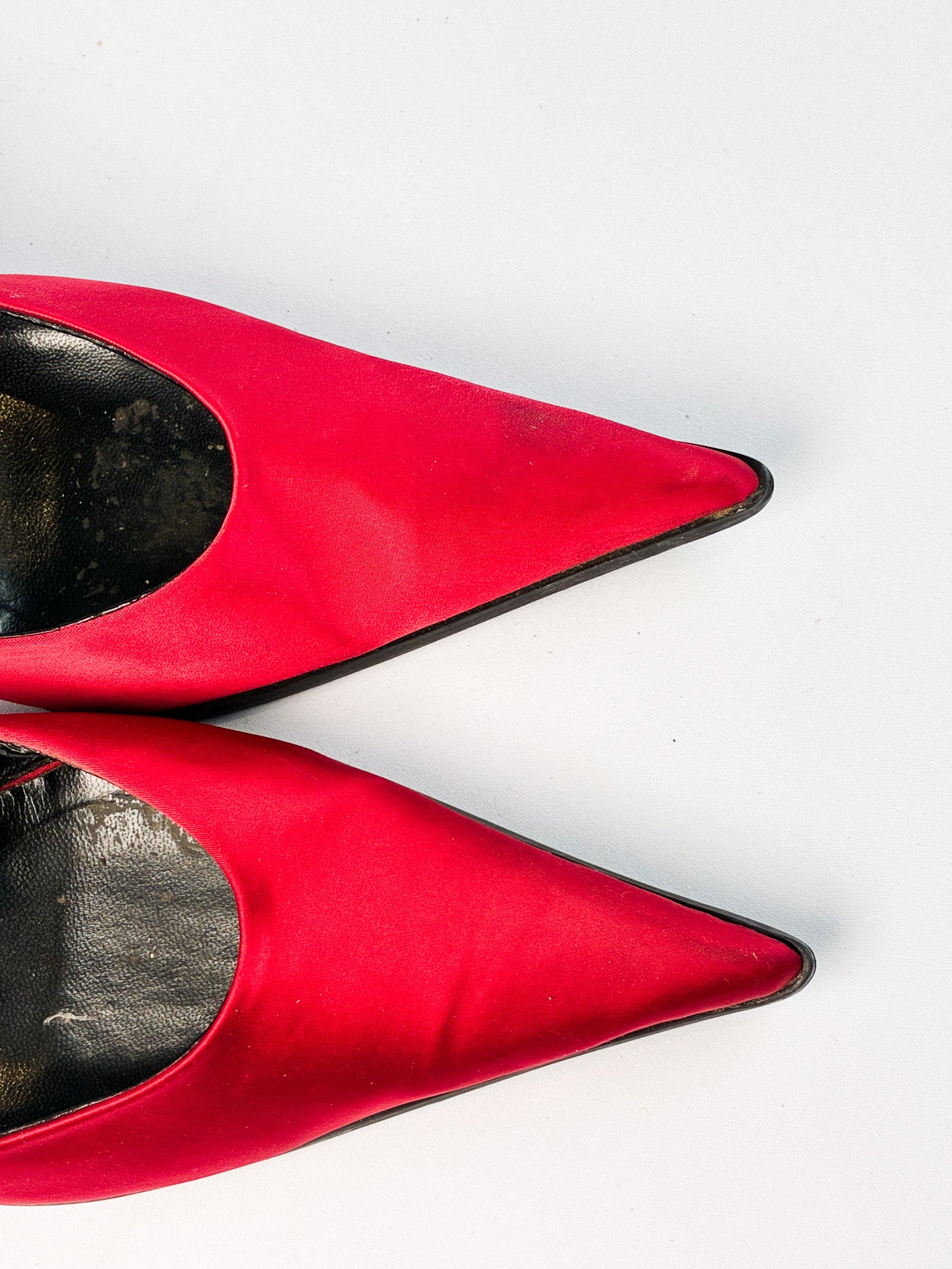 Alberto Venturini 2000s Red Satin Pointed Toe Mules - EU 40
