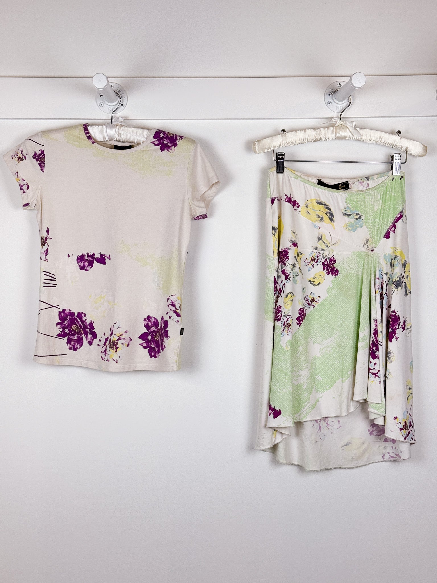 Just Cavalli 2000s Cream Purple Floral Watercolor Tee and Midi Skirt Set - S