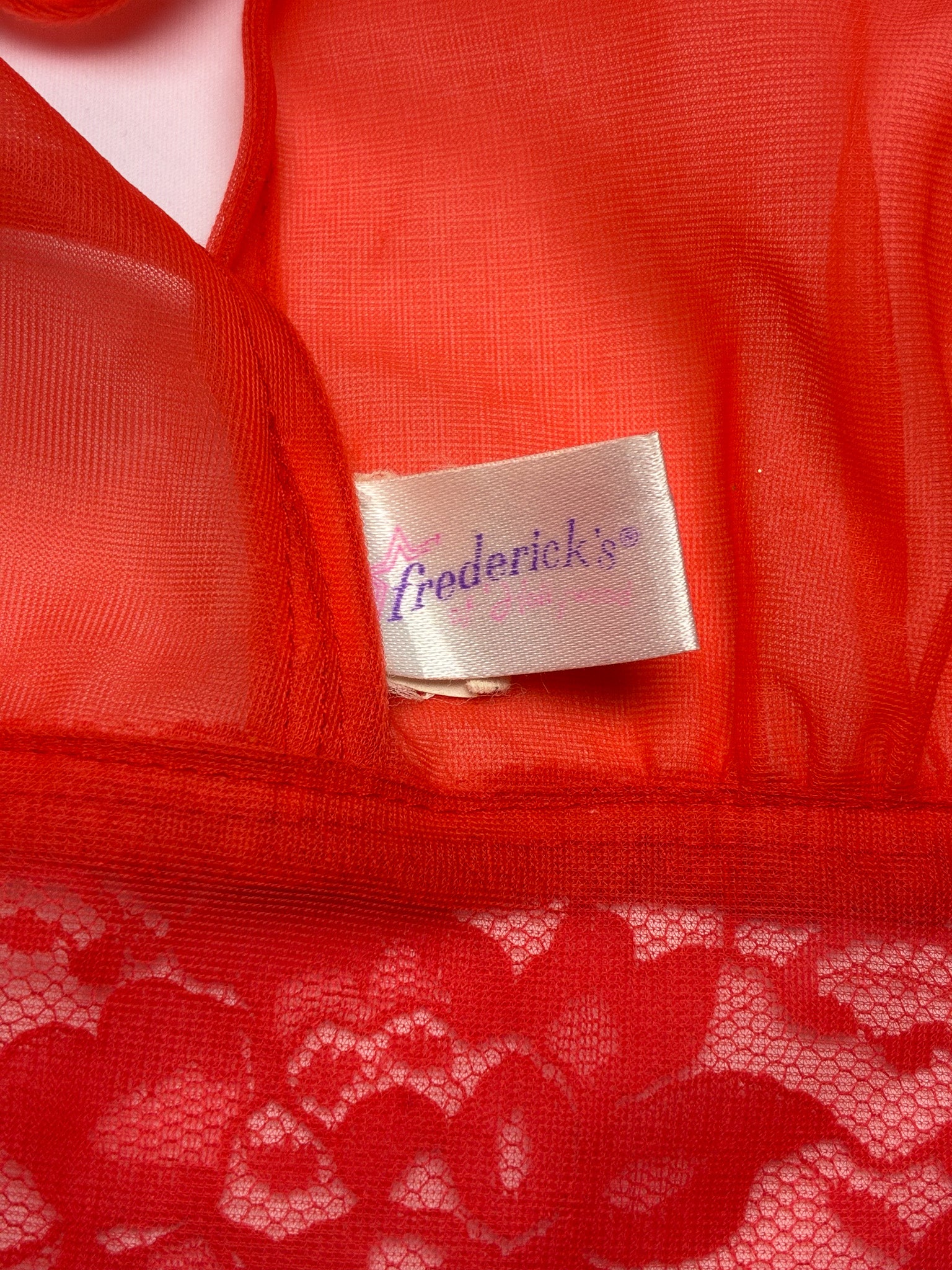 Frederick's of Hollywood 1970s Red Sheer Lace Peignoir - M-XL