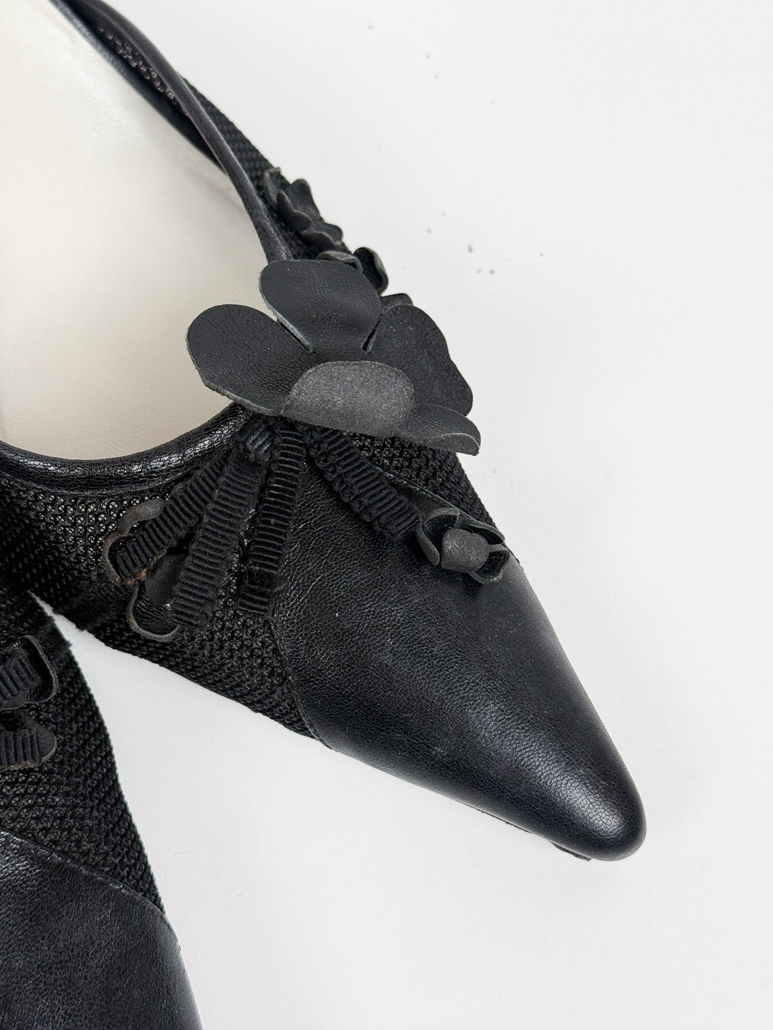 Miu Miu 2000s Black Mesh Leather Flower Appliqué Grosgrain Kitten Heel Mules - EU 40