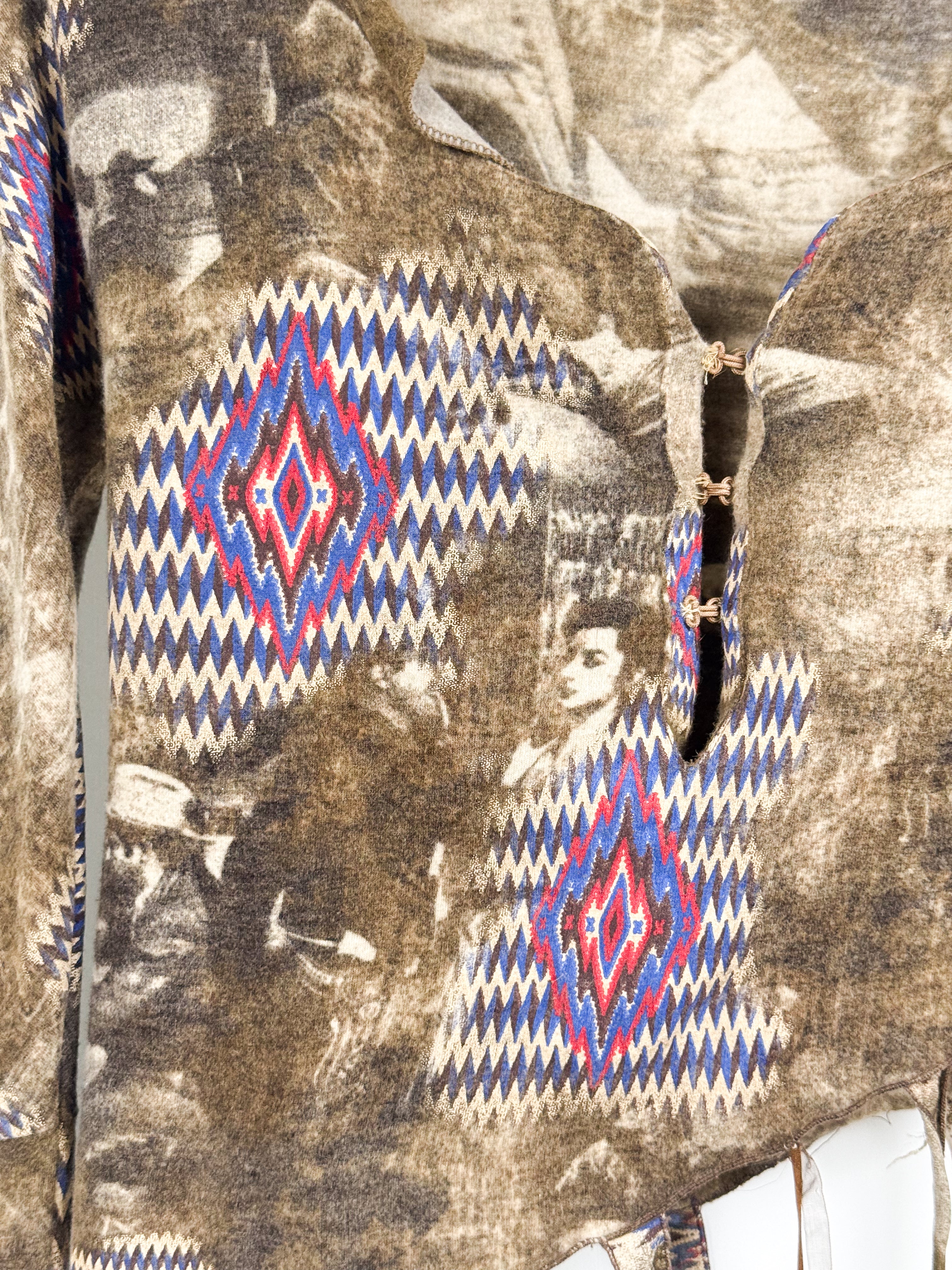 Voyage 1990s Photo Collage Kilim Print Fringe Bell Sleeve Top - XS/S