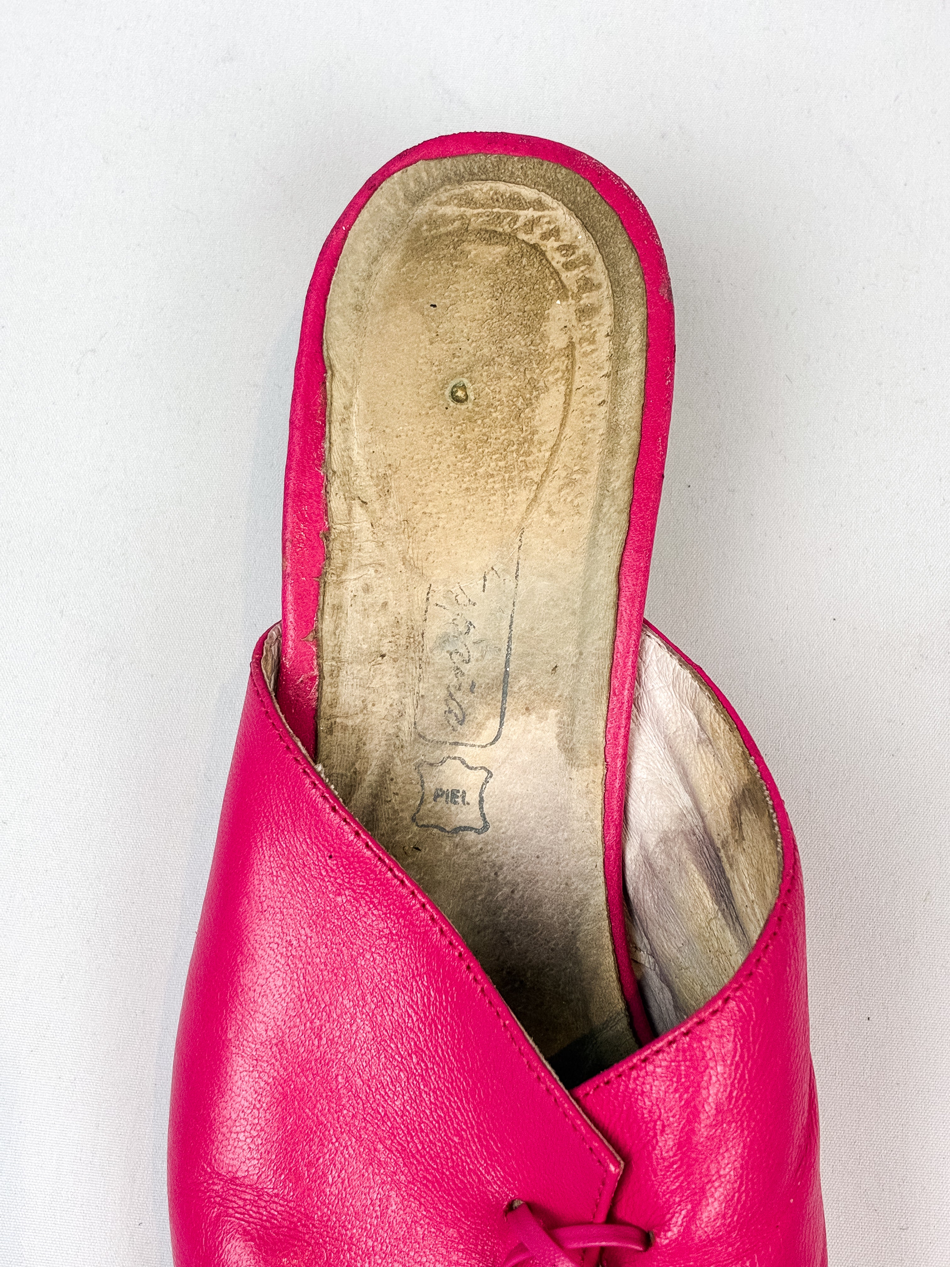 2000s Hot Pink Lace-Up Leather Mules - US 7