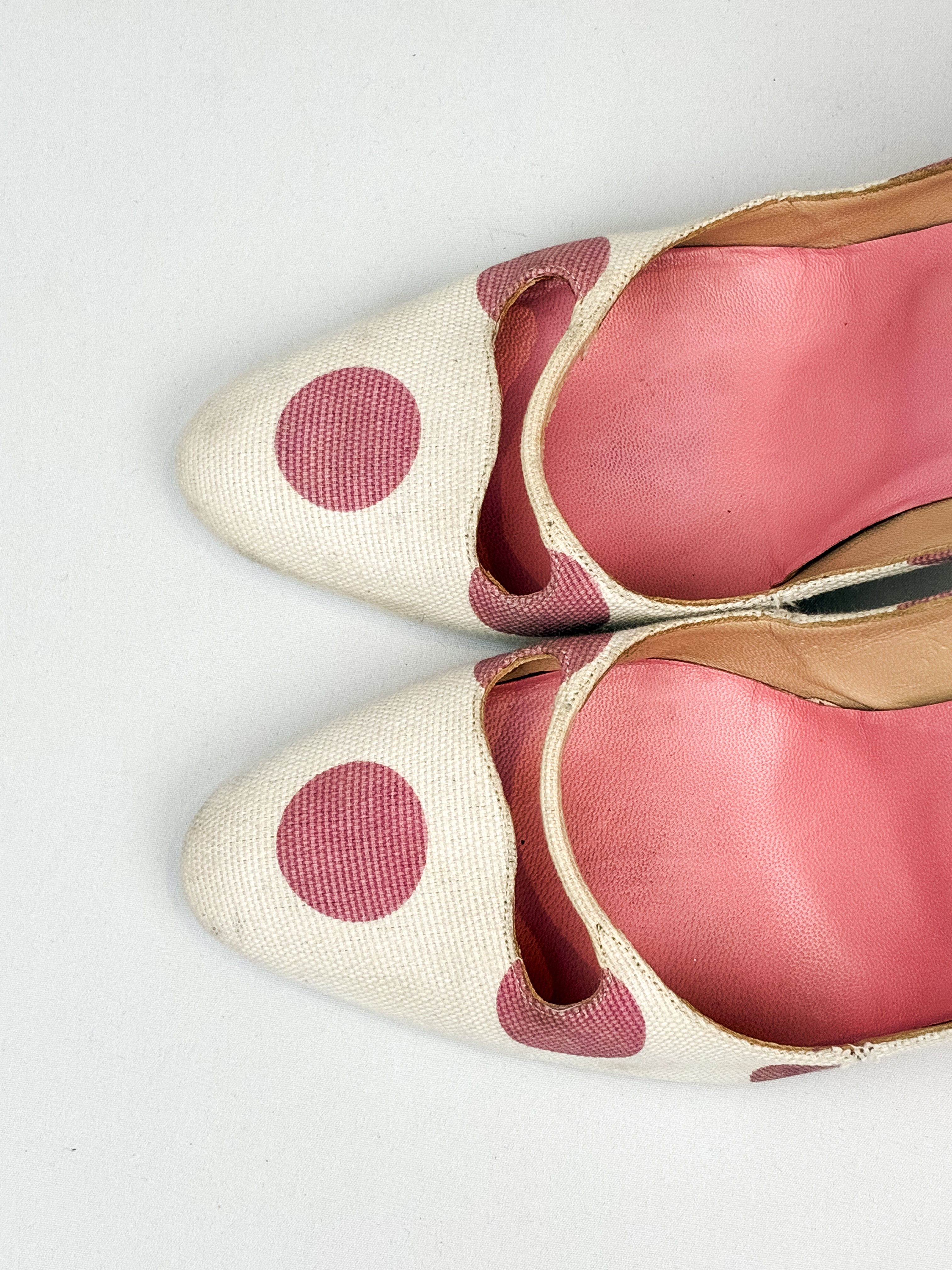 Manolo Blahnik 2000 Polka Dot Canvas Pumps - EU 40
