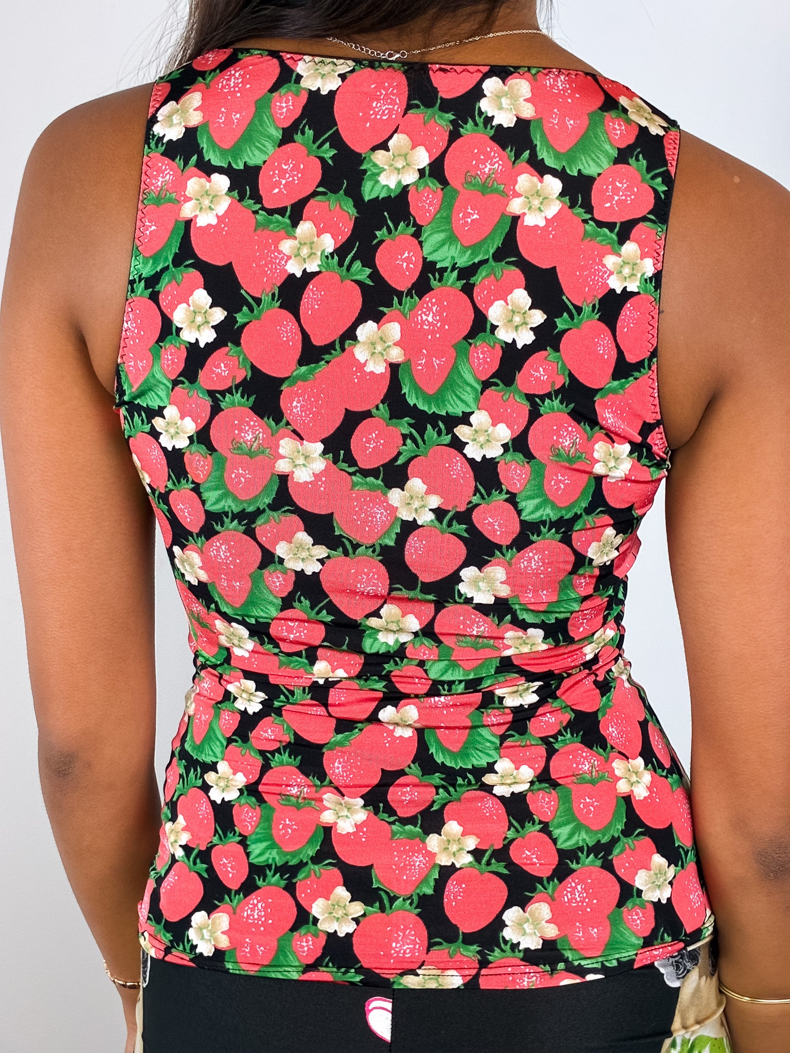 Dolce & Gabbana Underwear 2000s Strawberry Print Sequin Trim Tank - XS