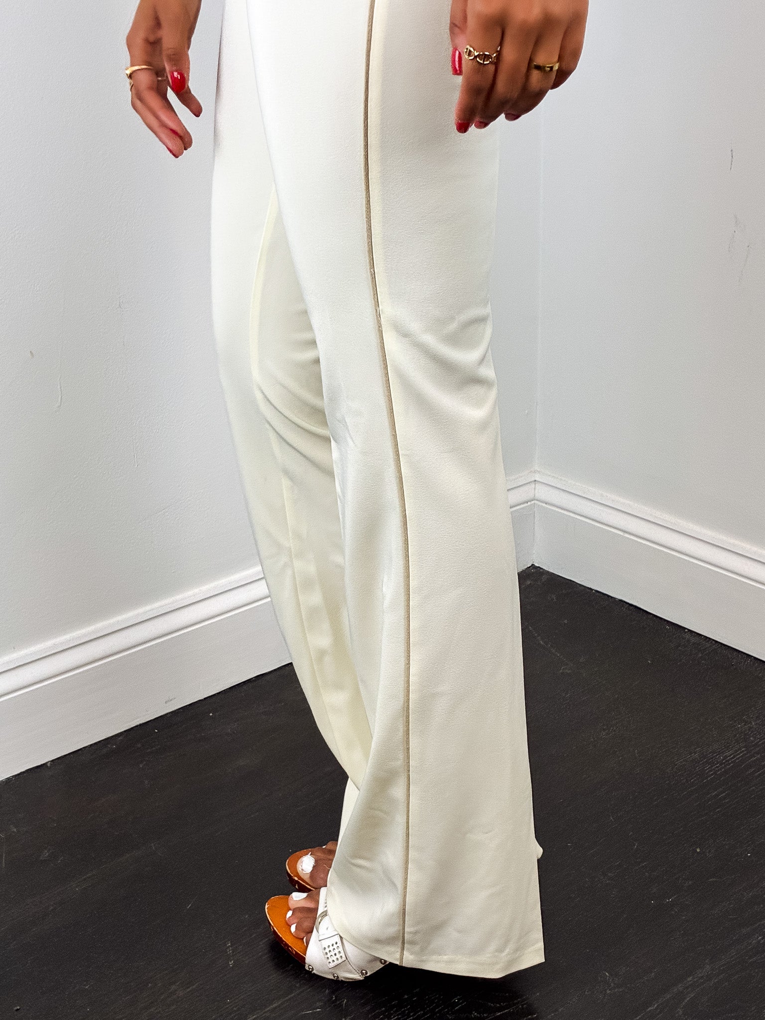 Enzo Loco 2000s Cream Contrast Piped Flare Pants - W25