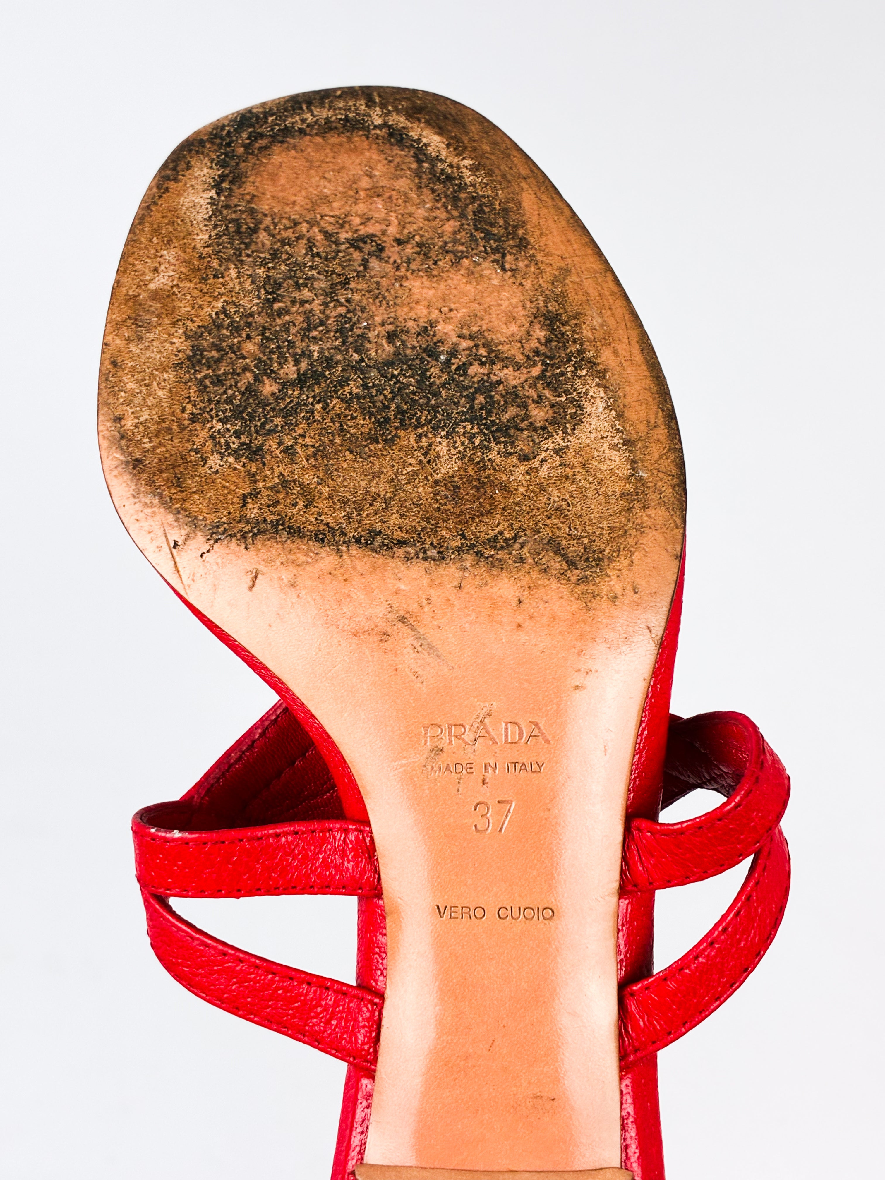 Prada 2000s Red Leather Geometric Print Thong Kitten Heel Sandals - EU 37