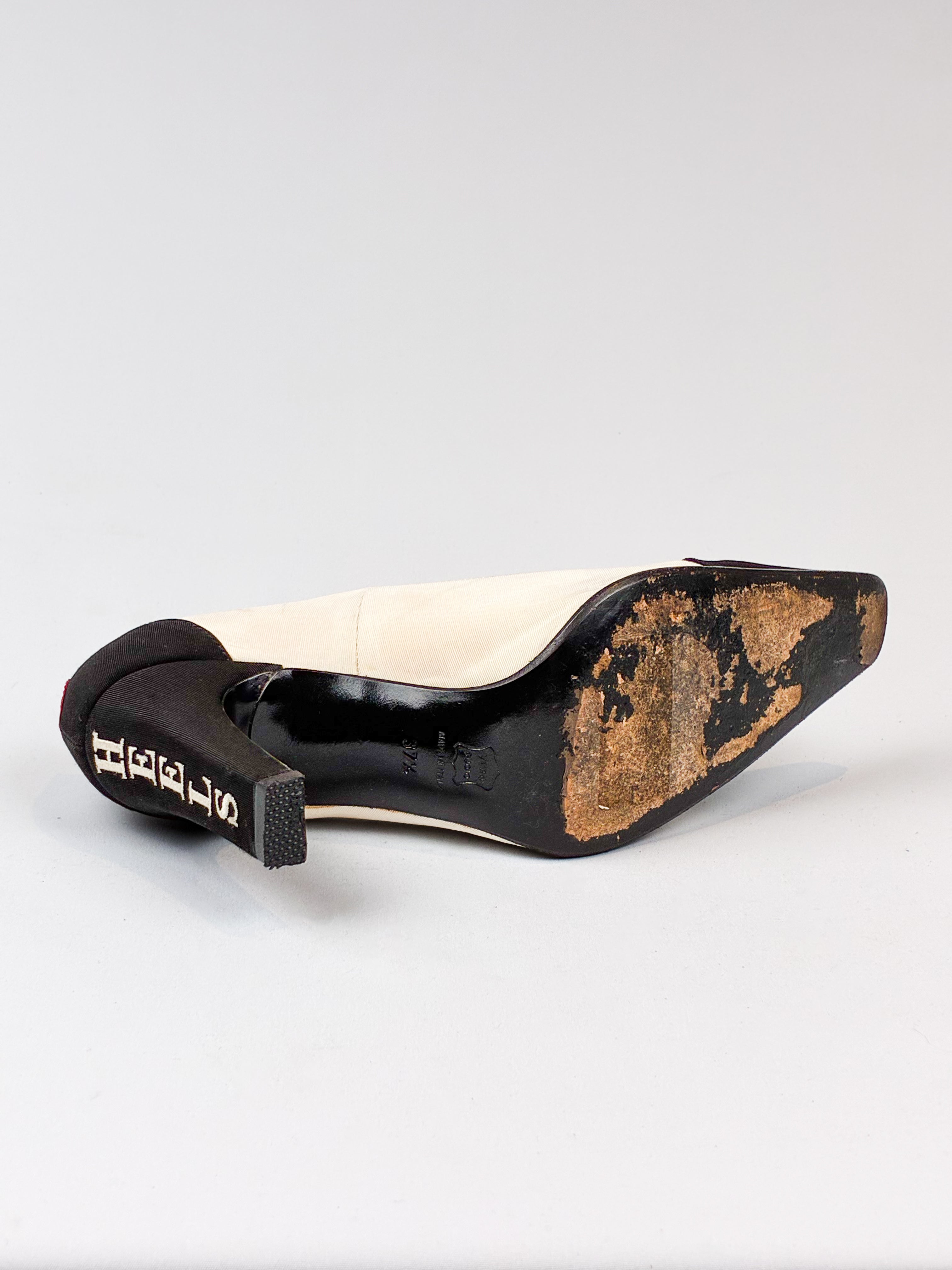 Moschino “I <3 Heels” Statement Pumps - 38