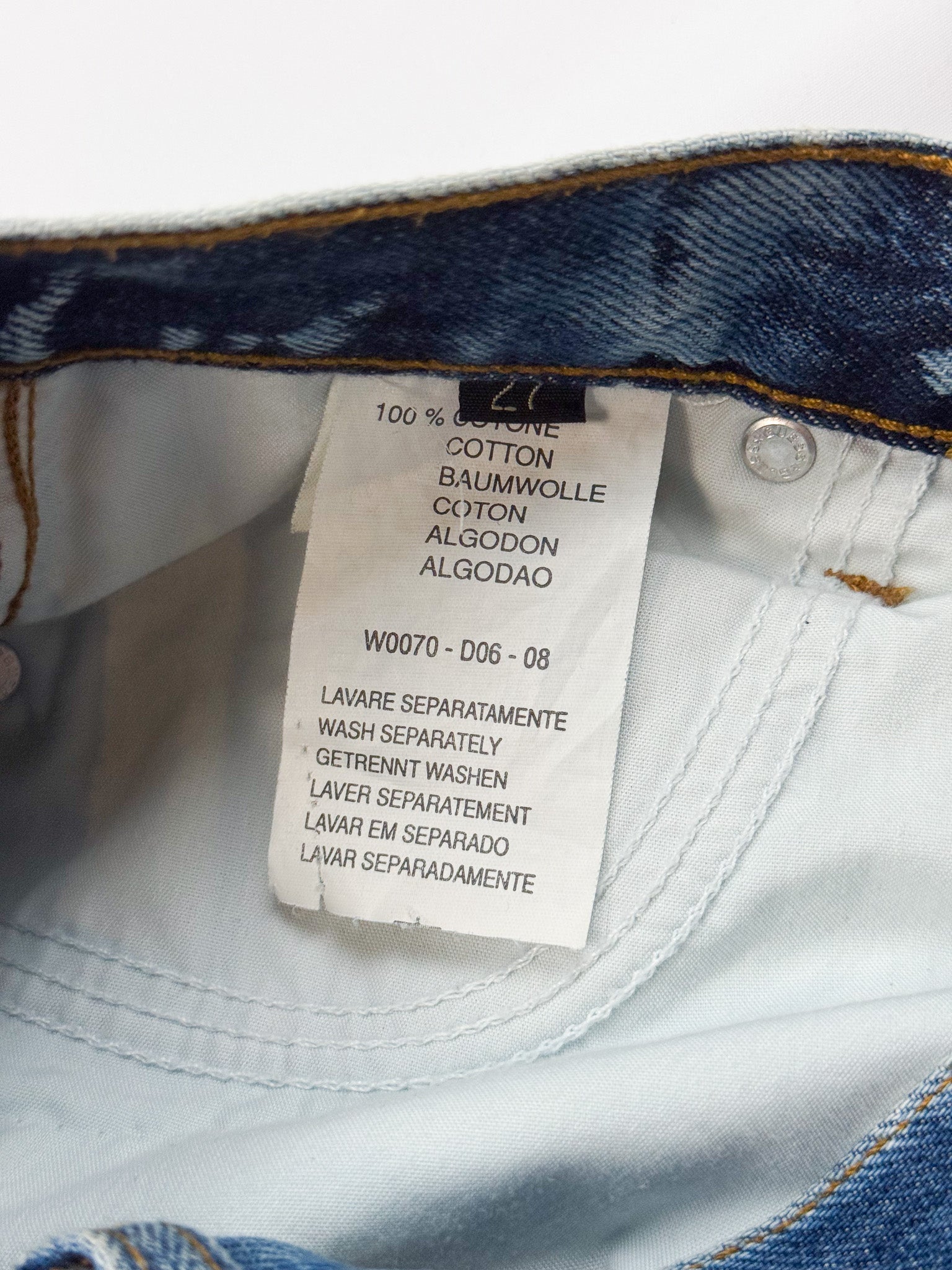 Guess Jeans 2000s Light Wash Faded Bootcut Flare Jeans - W26.