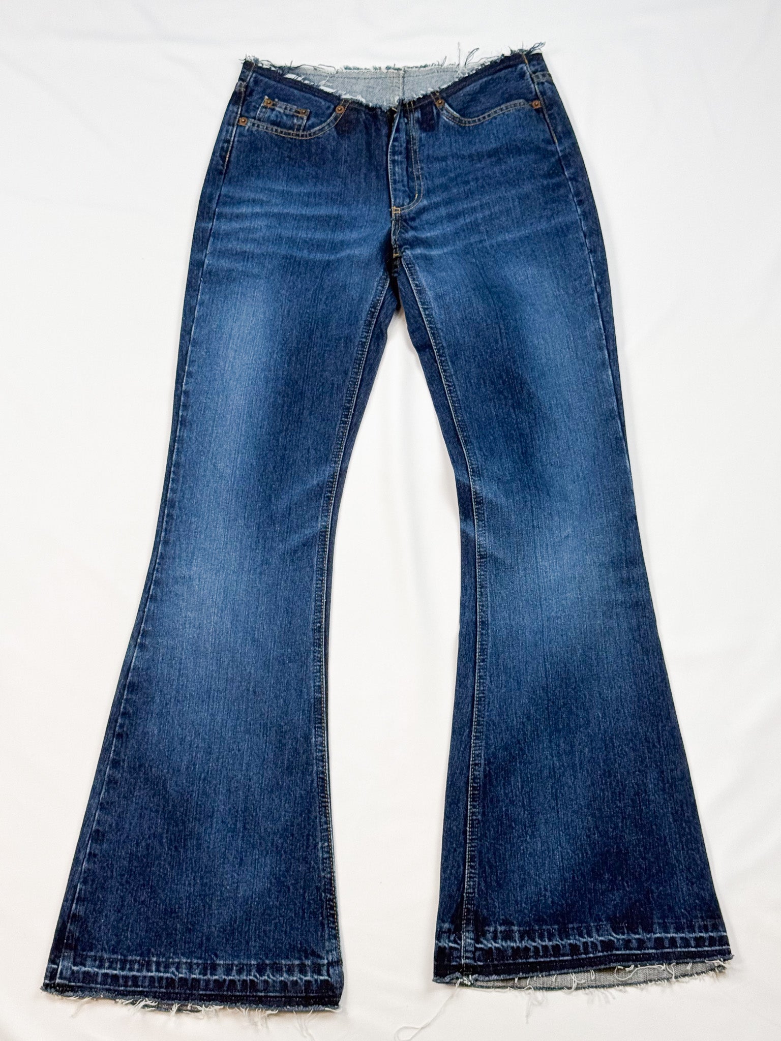 Free Soul 2000s Dark Wash Bell Bottom Raw Edge Flare Jeans - W27