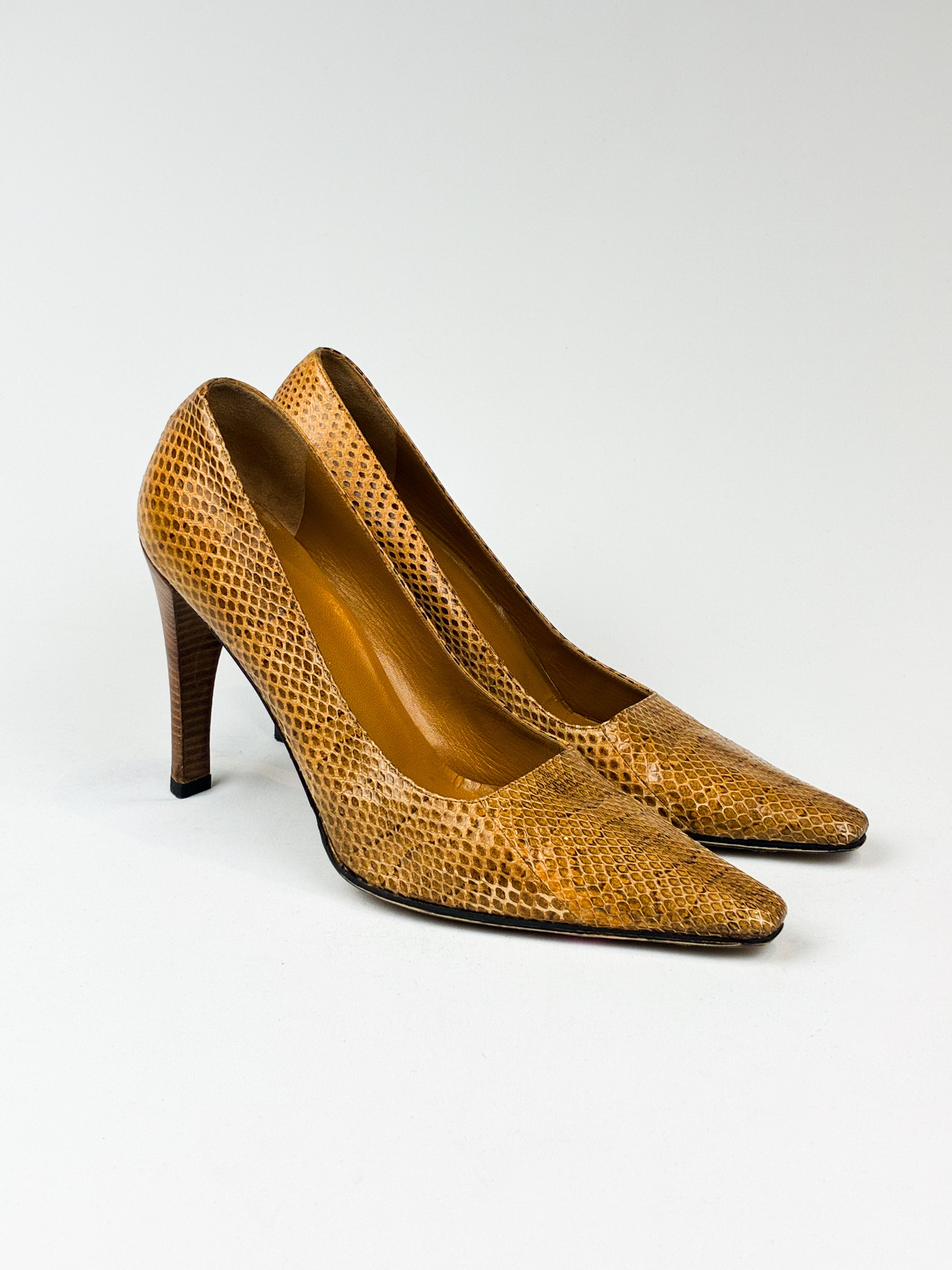 Gucci 2000s Tan Snakeskin Pointed Toe Pumps - EU 40.5 / US 10