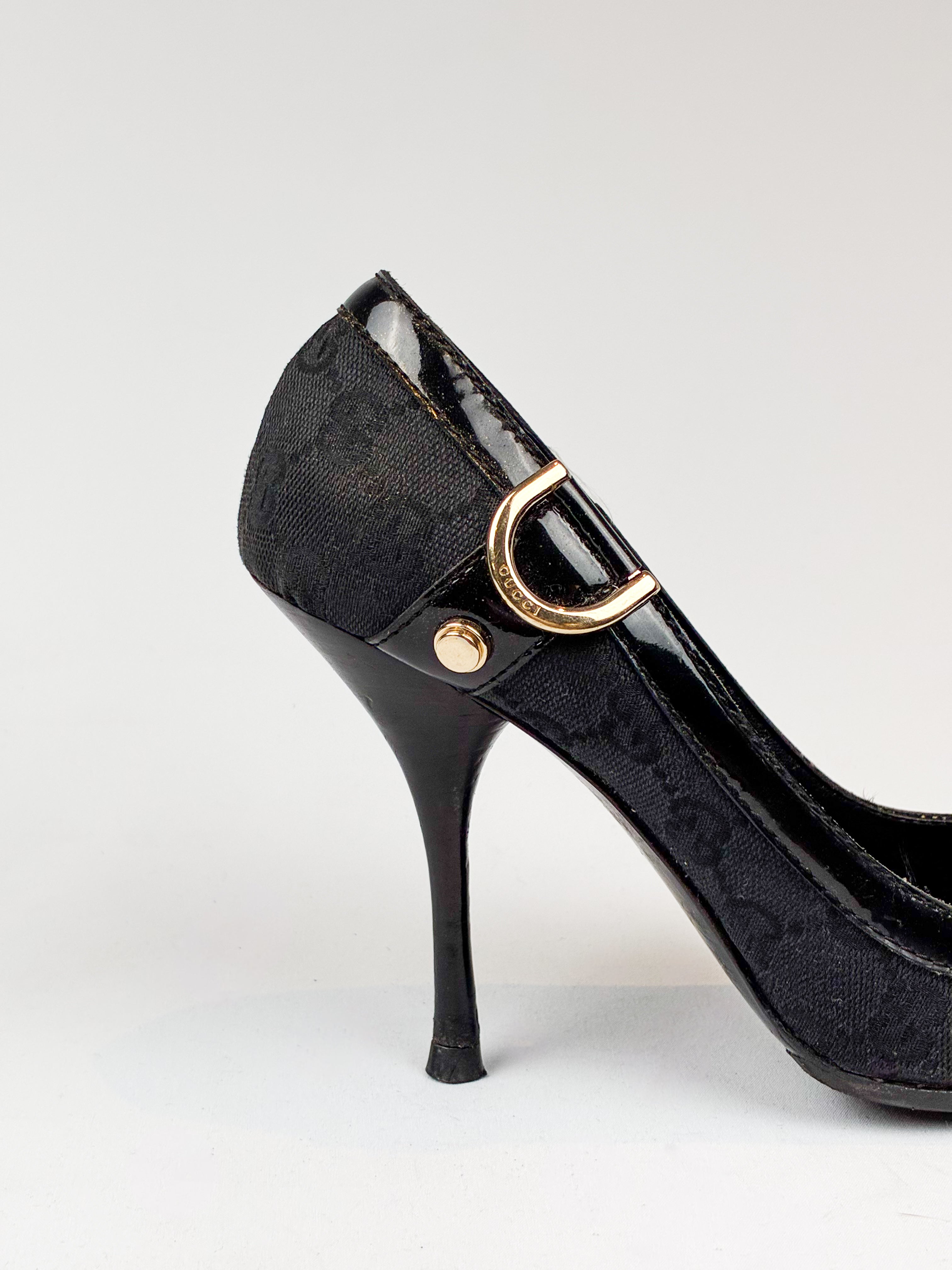 Gucci 2000s Black Monogram D-Ring Pointed Toe Pumps - EU 37C / US 6.5