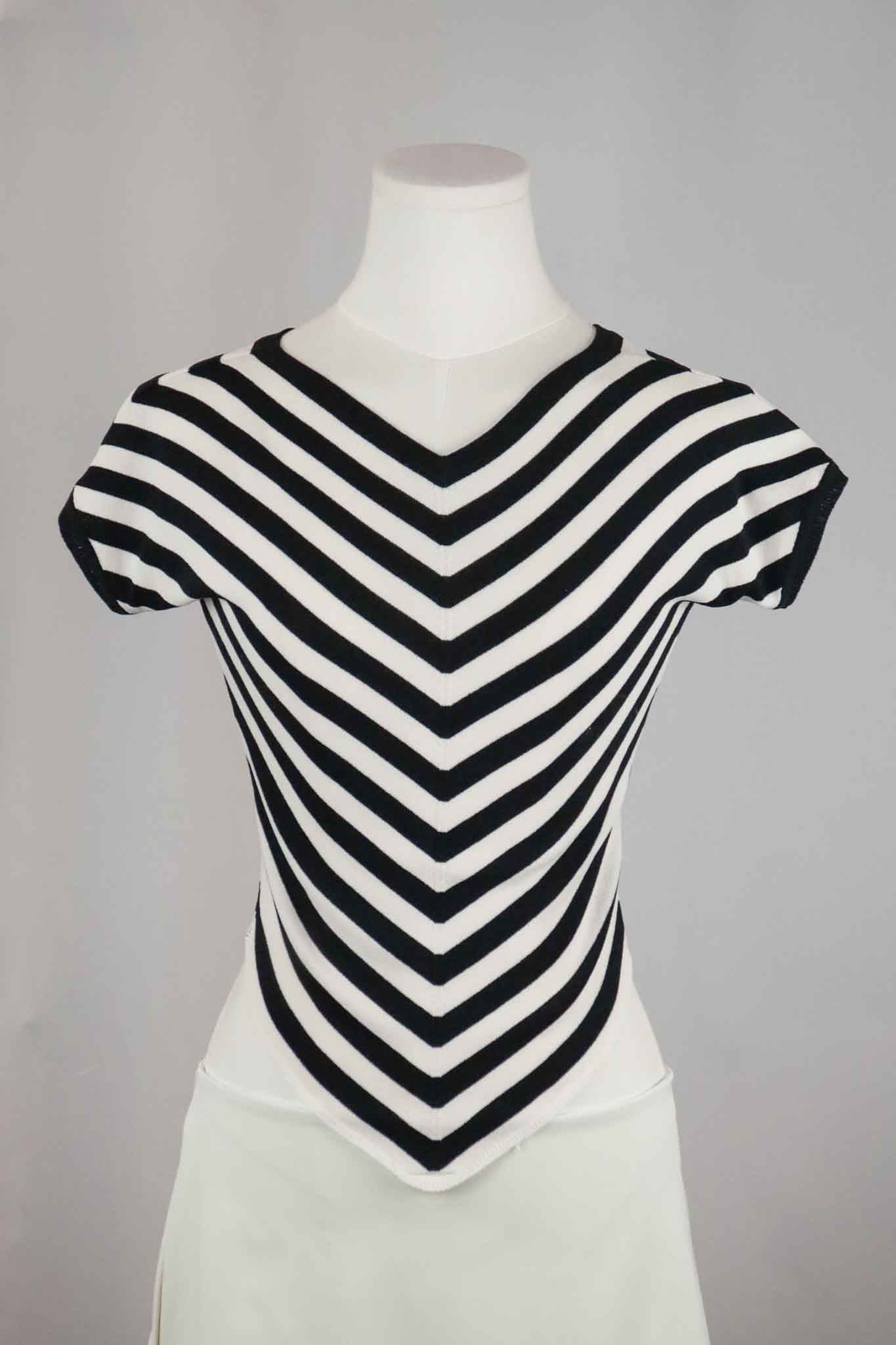Gianfranco Ferré 2000s Black & White Striped Knit Top – S