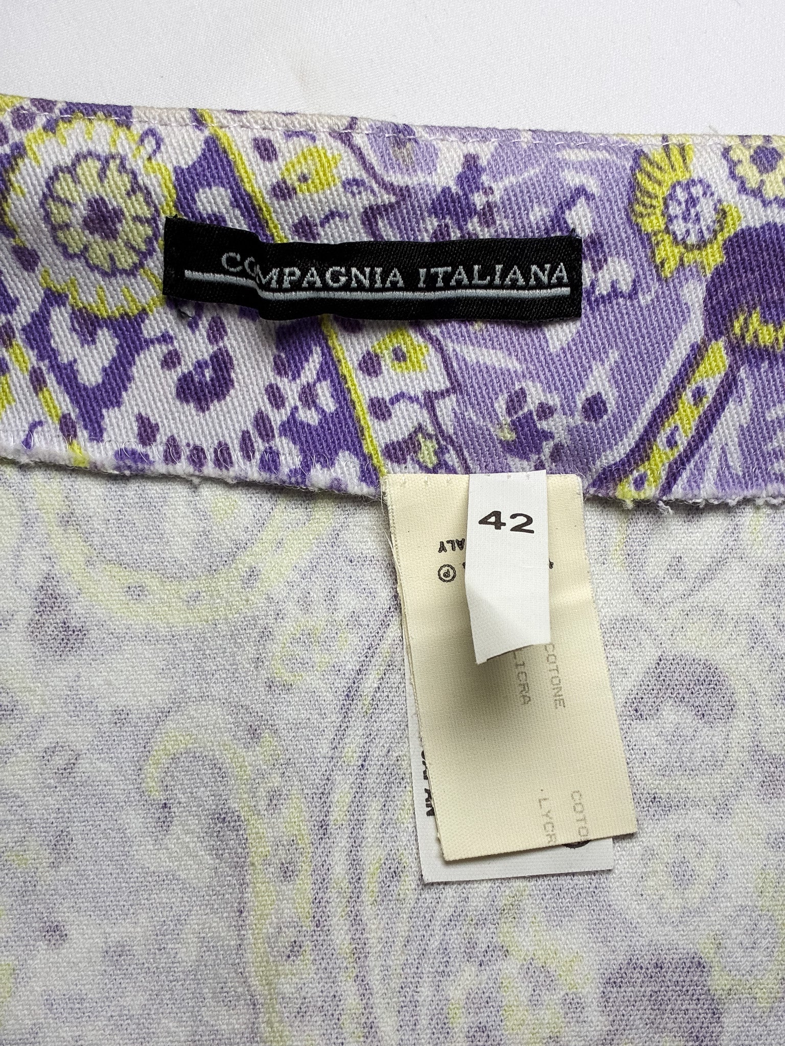 Compagnia Italiana 2000s Lilac Paisley Ruffle Wrap Top and Tiered Mini Skirt Set - XS/S