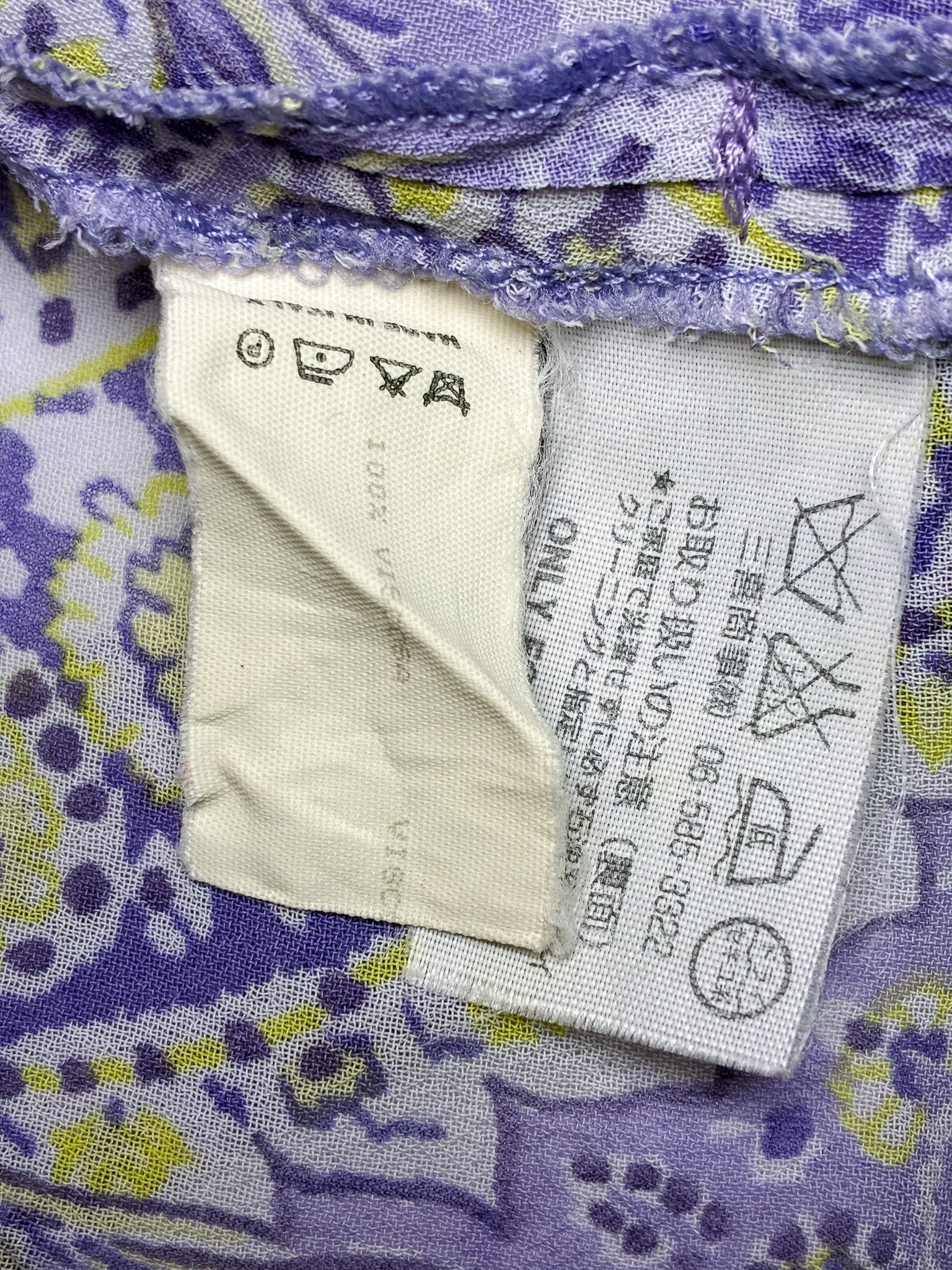 Compagnia Italiana 2000s Lilac Paisley Ruffle Wrap Top and Tiered Mini Skirt Set - XS/S