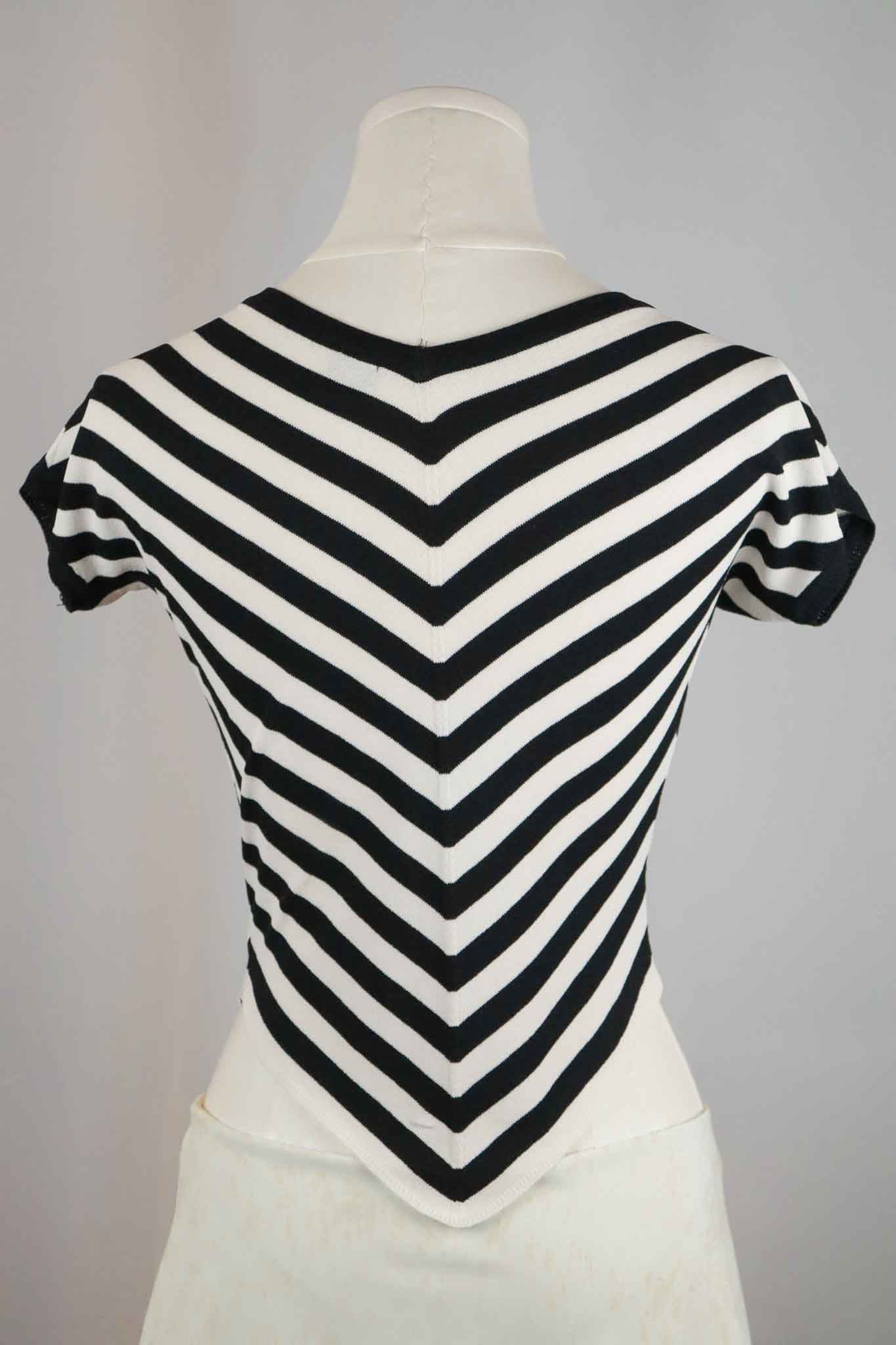 Gianfranco Ferré 2000s Black & White Striped Knit Top – S