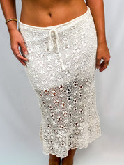 René Derhy 2000s Cream Crochet Halter Top and Midi Skirt Set - S