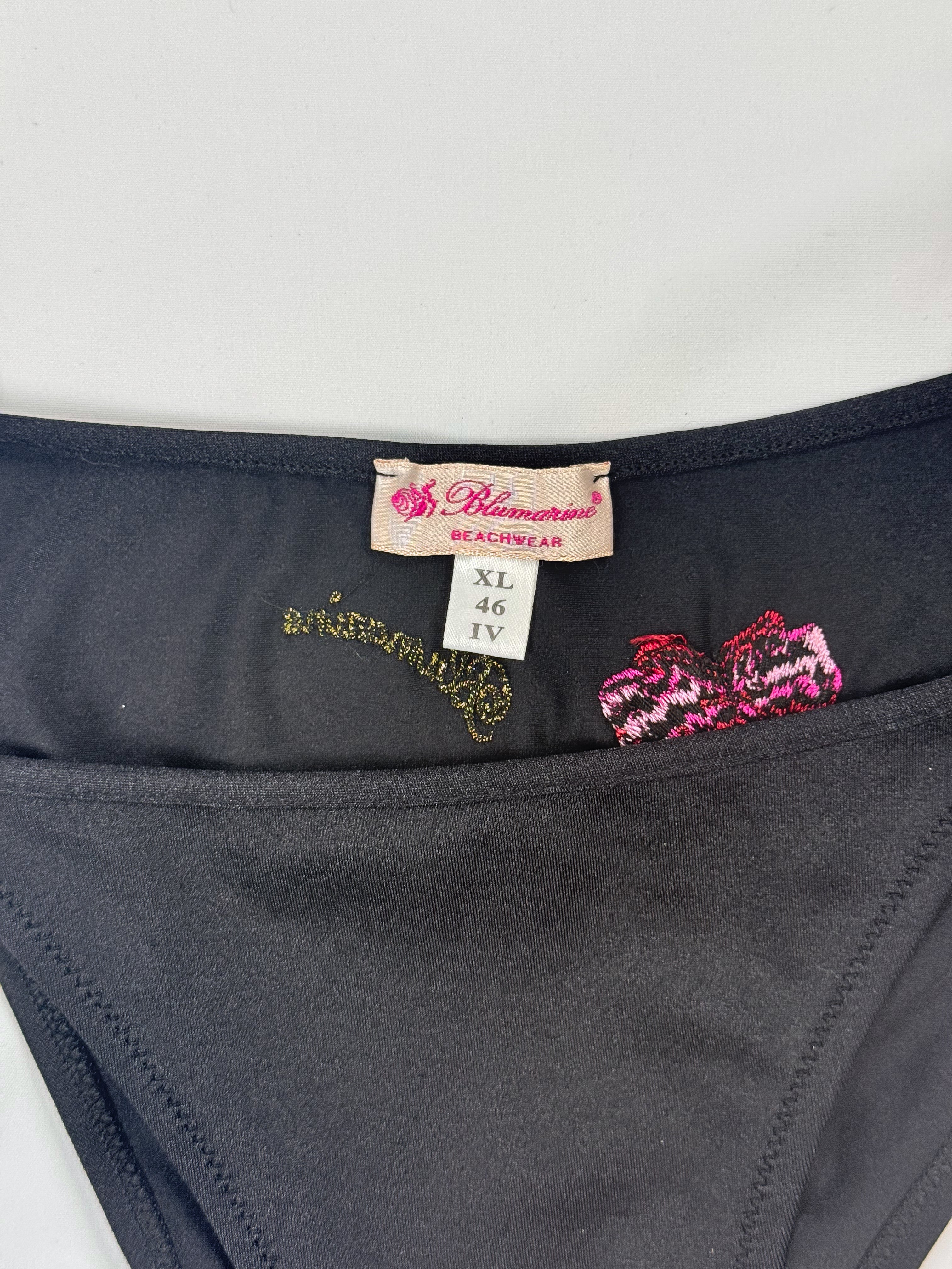 Blumarine 2000s Black Hibiscus Embroidered Bikini and Sarong Set – M/L
