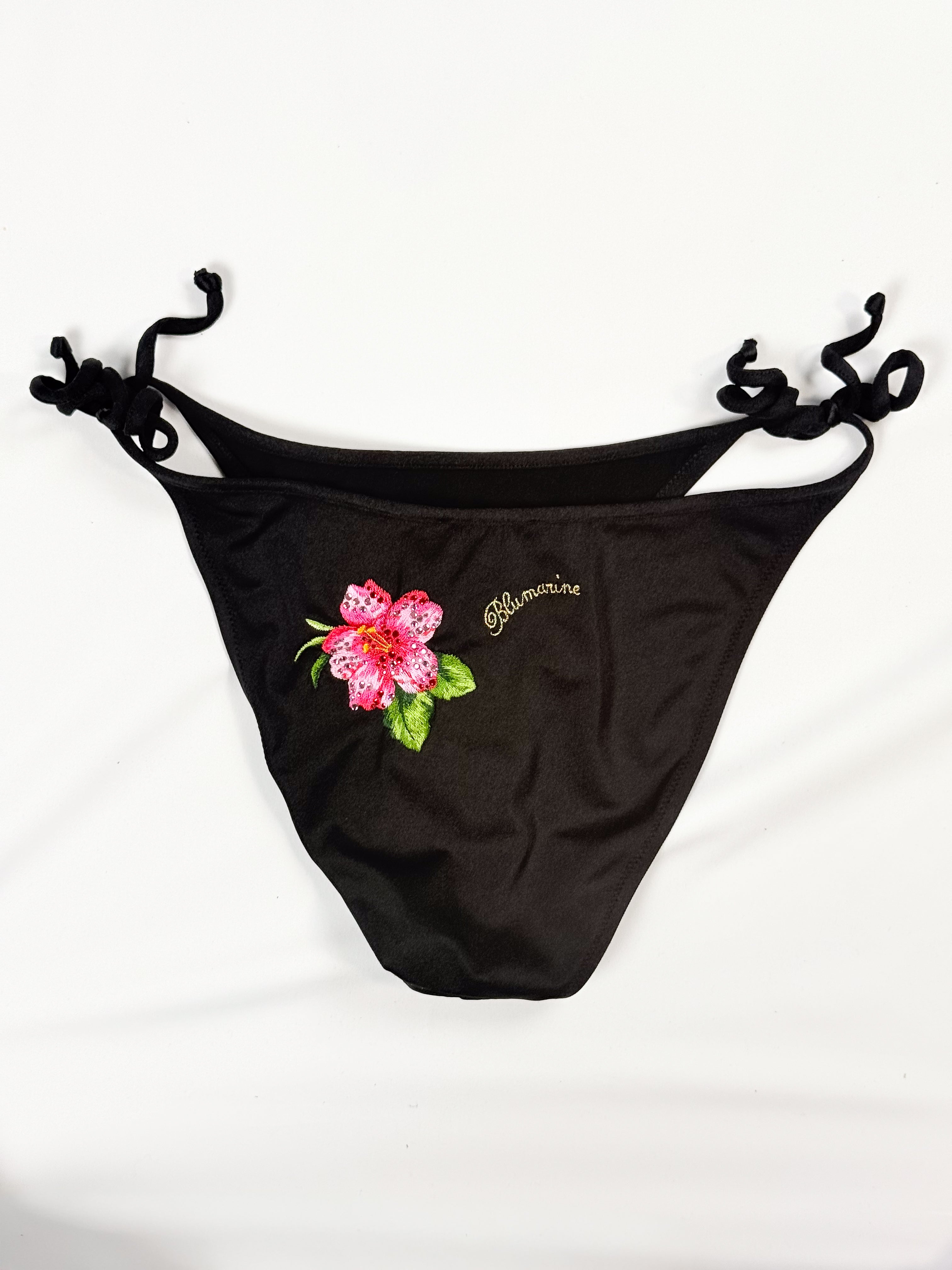 Blumarine 2000s Black Hibiscus Embroidered Bikini and Sarong Set – M/L