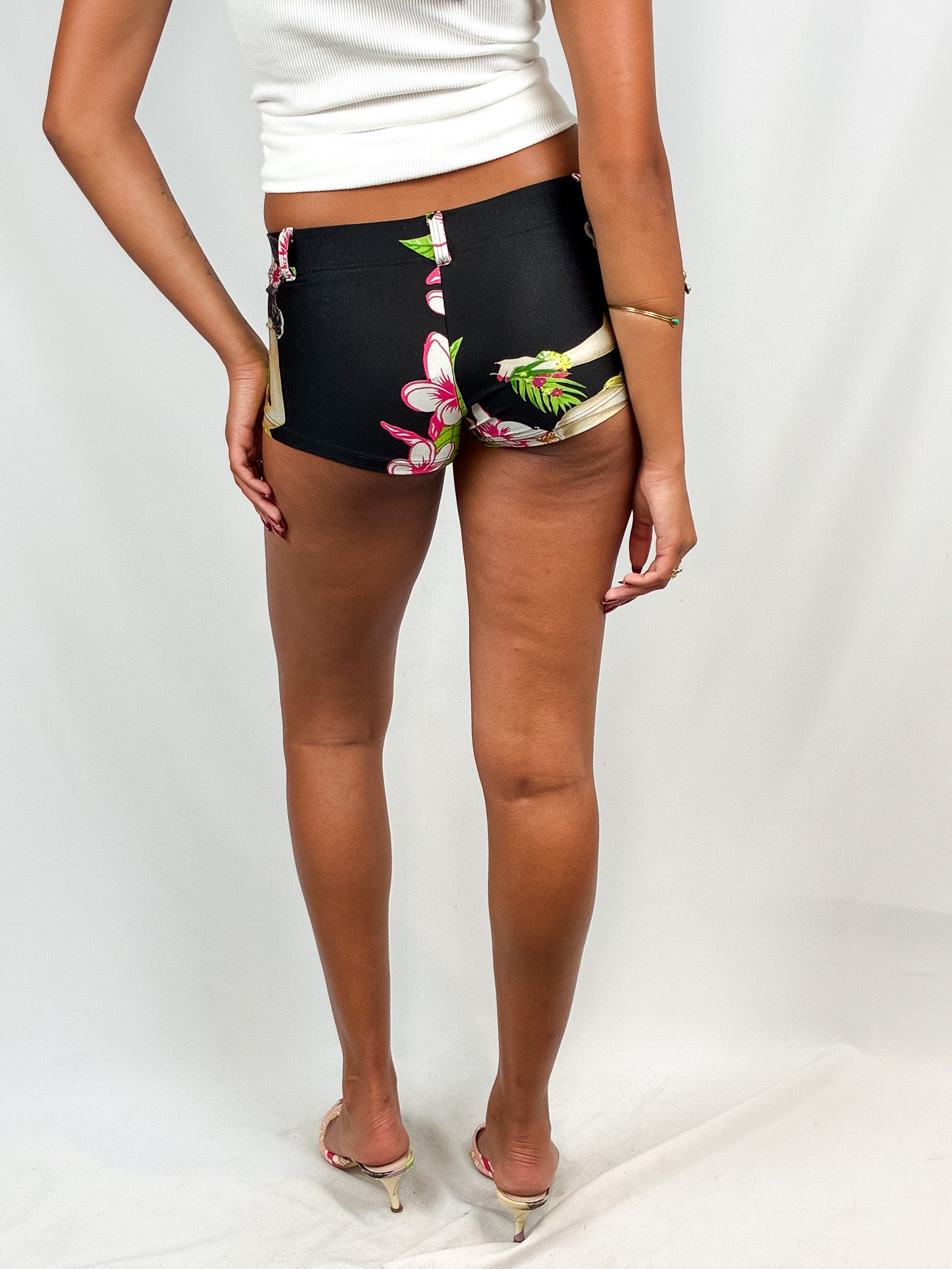 Anna Molinari Blumarine 2000s Tropical Print Mini Shorts - XS/S
