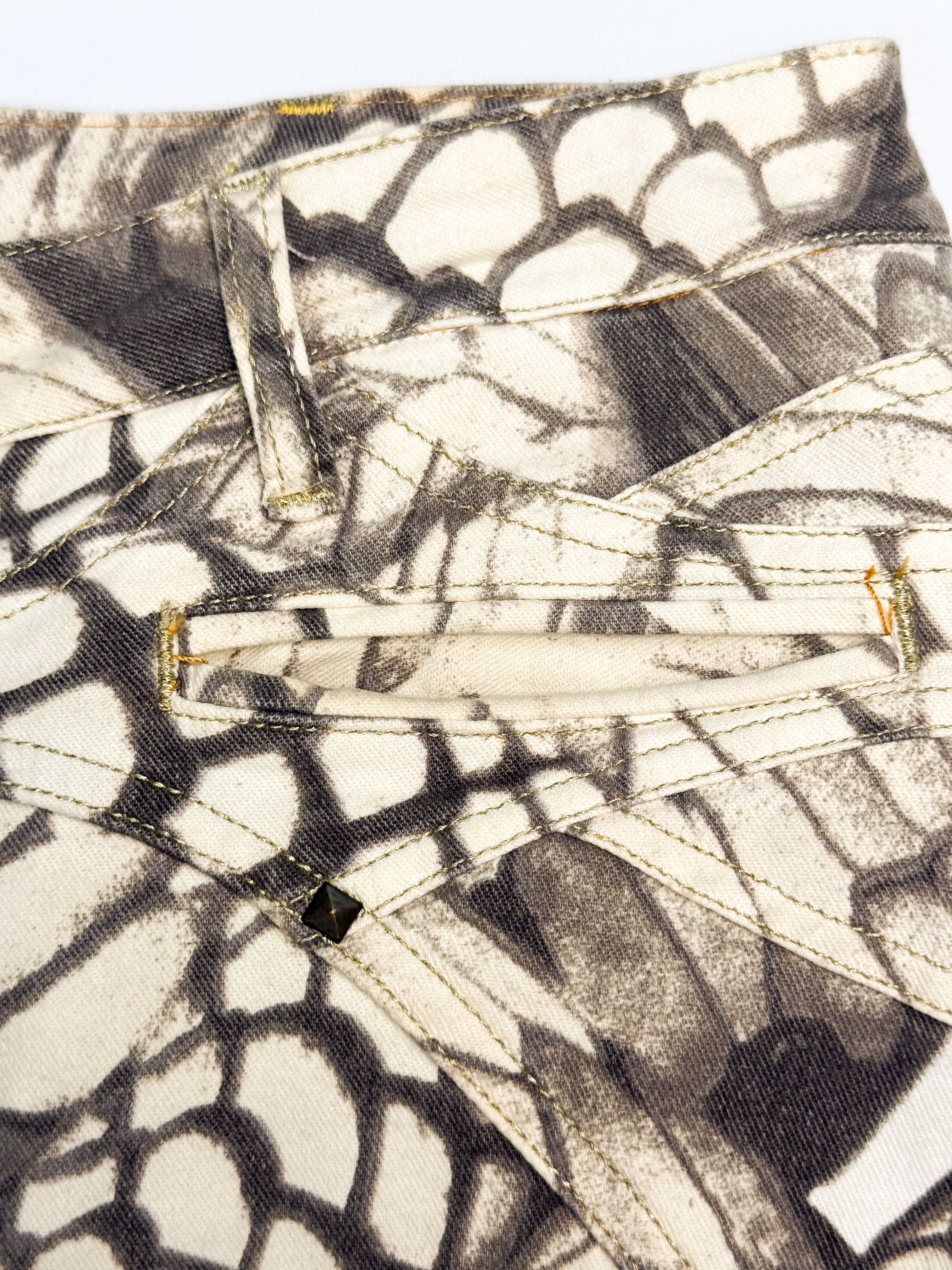 Just Cavalli 2000s Scale & Feather Print Capris - W34