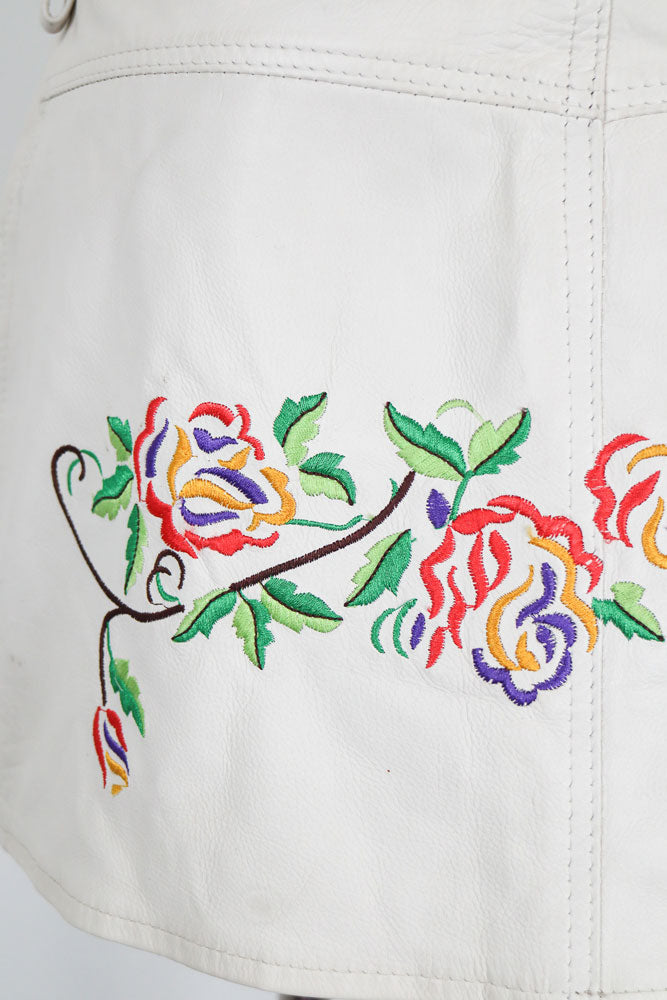 Daniel Guccini 2000s White Leather Floral Embroidered Mini Skirt – S/M