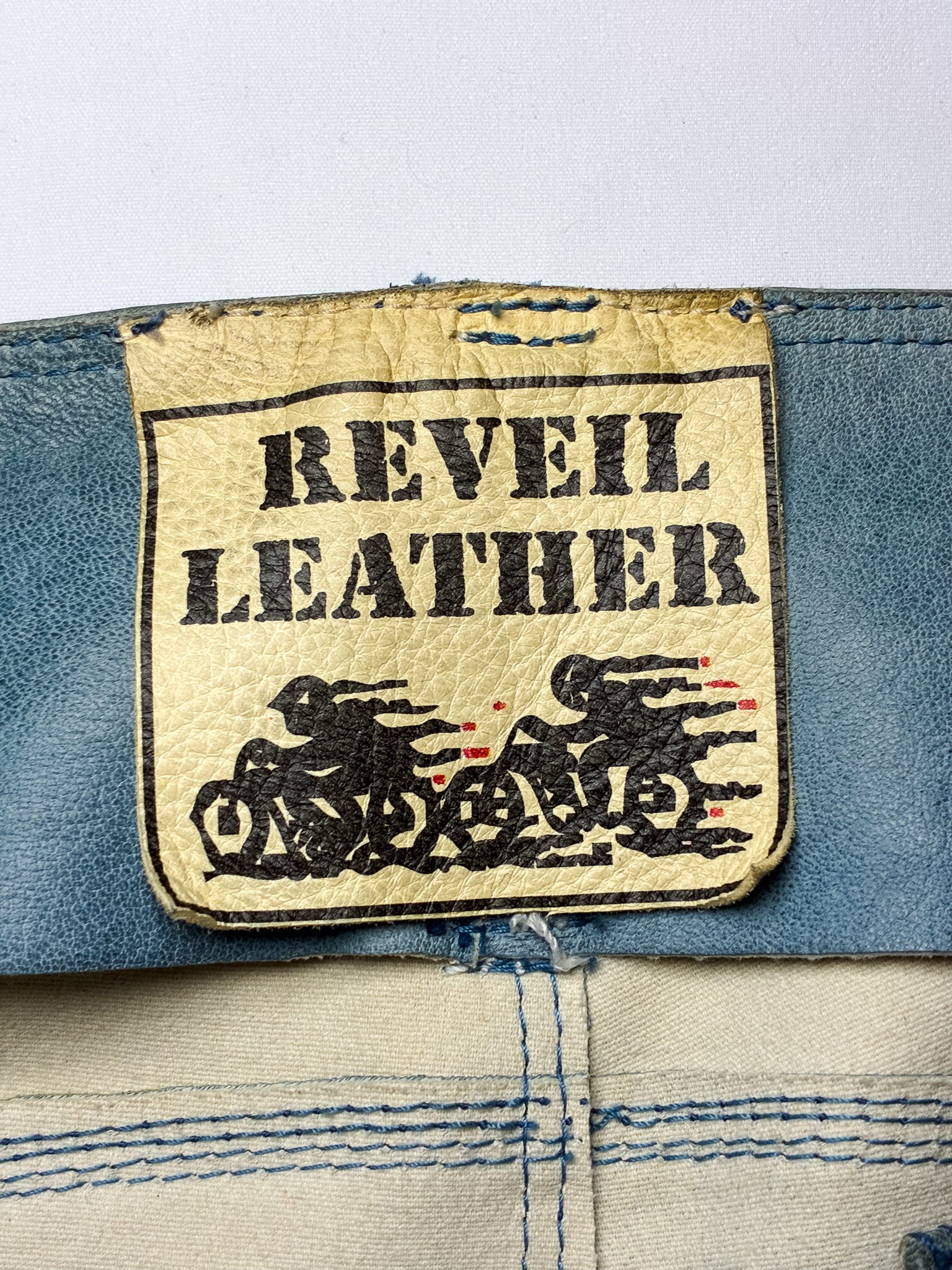 Reveil 2000s Washed Blue Leather Star-Appliqué Flare Pants - M
