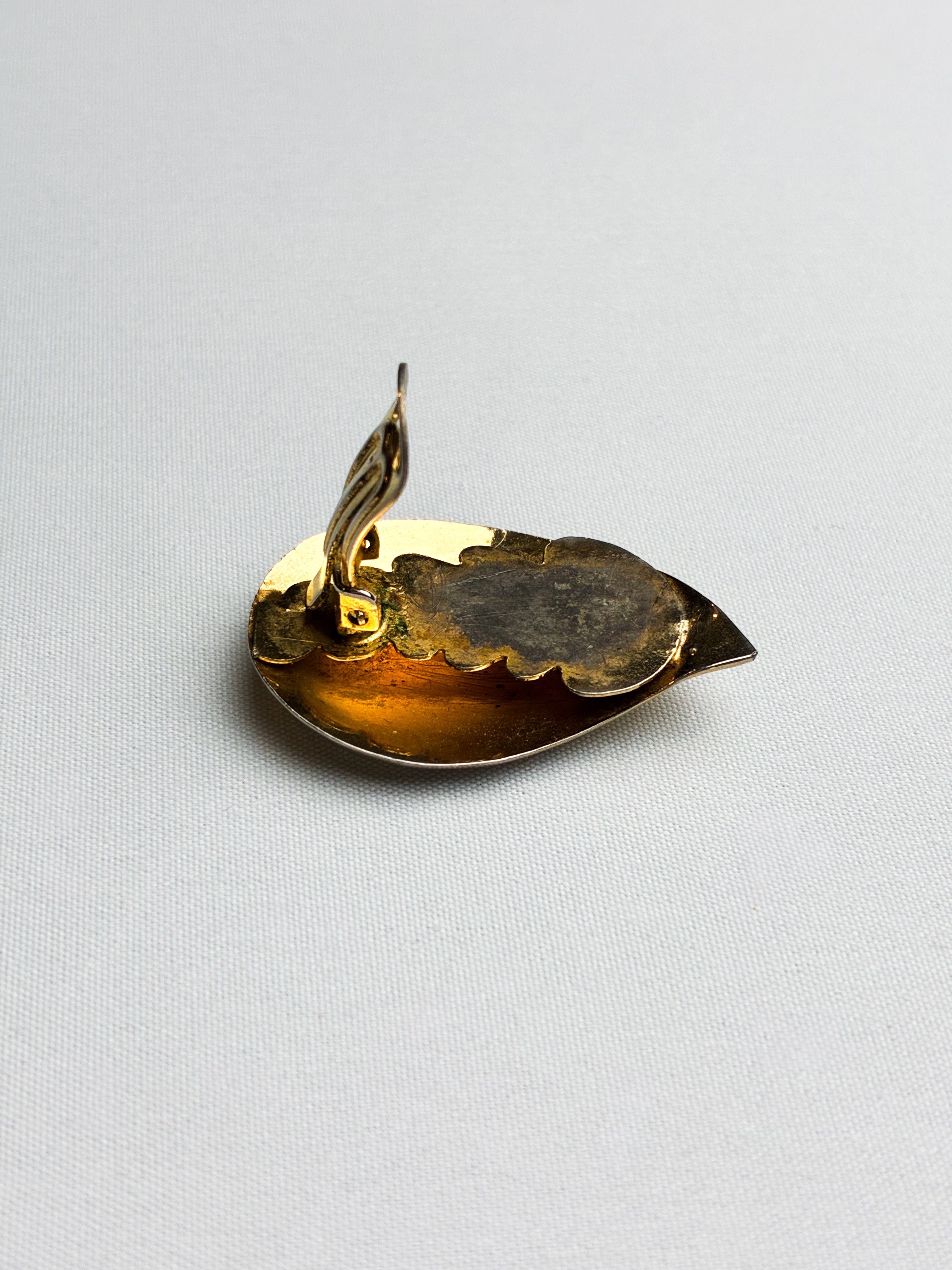 Vintage Gold Ribbed Teardrop Clip-On Earrings