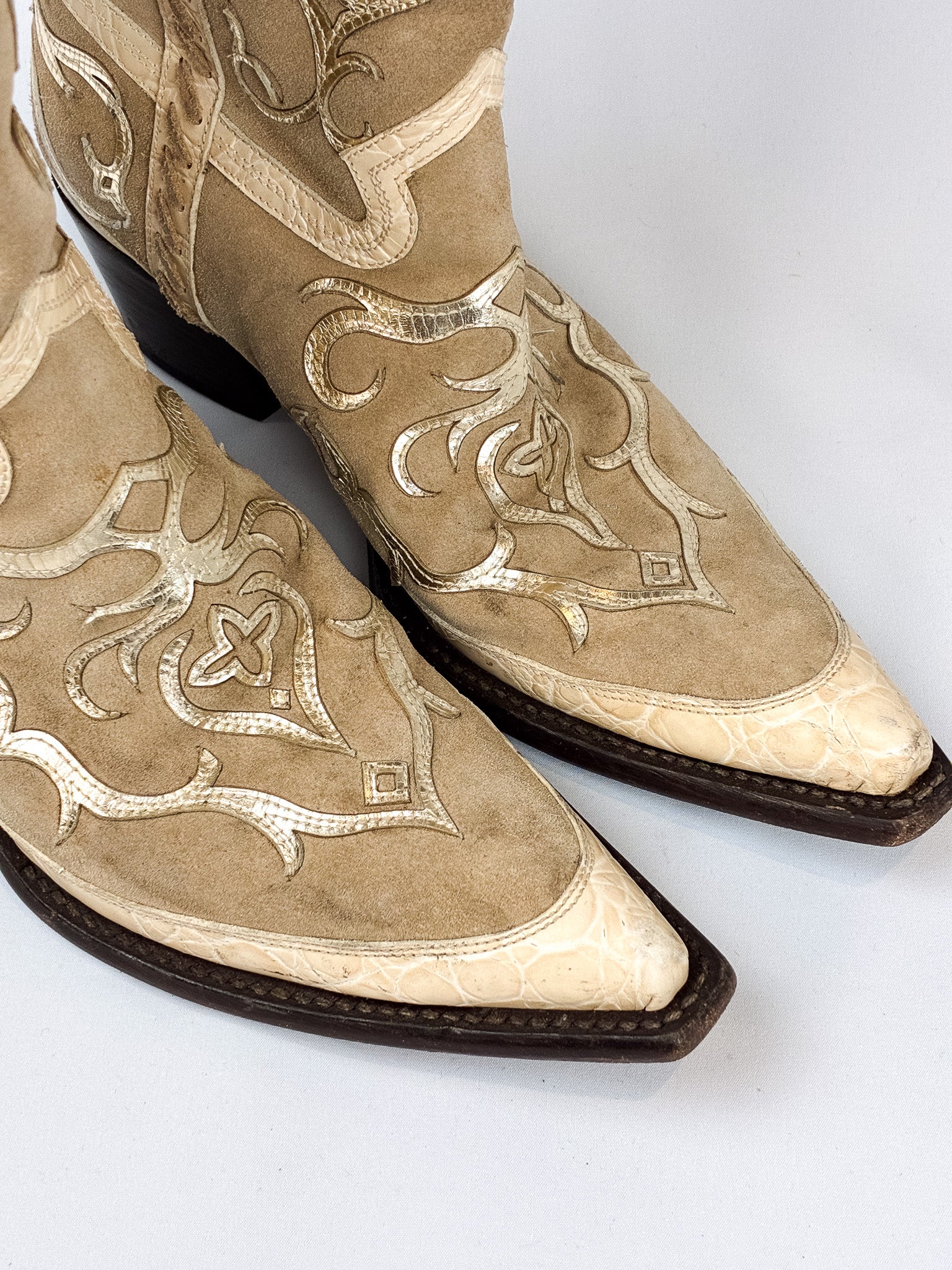 2000s Tan Suede and Gold Inlay Western Boots - EU 39.5