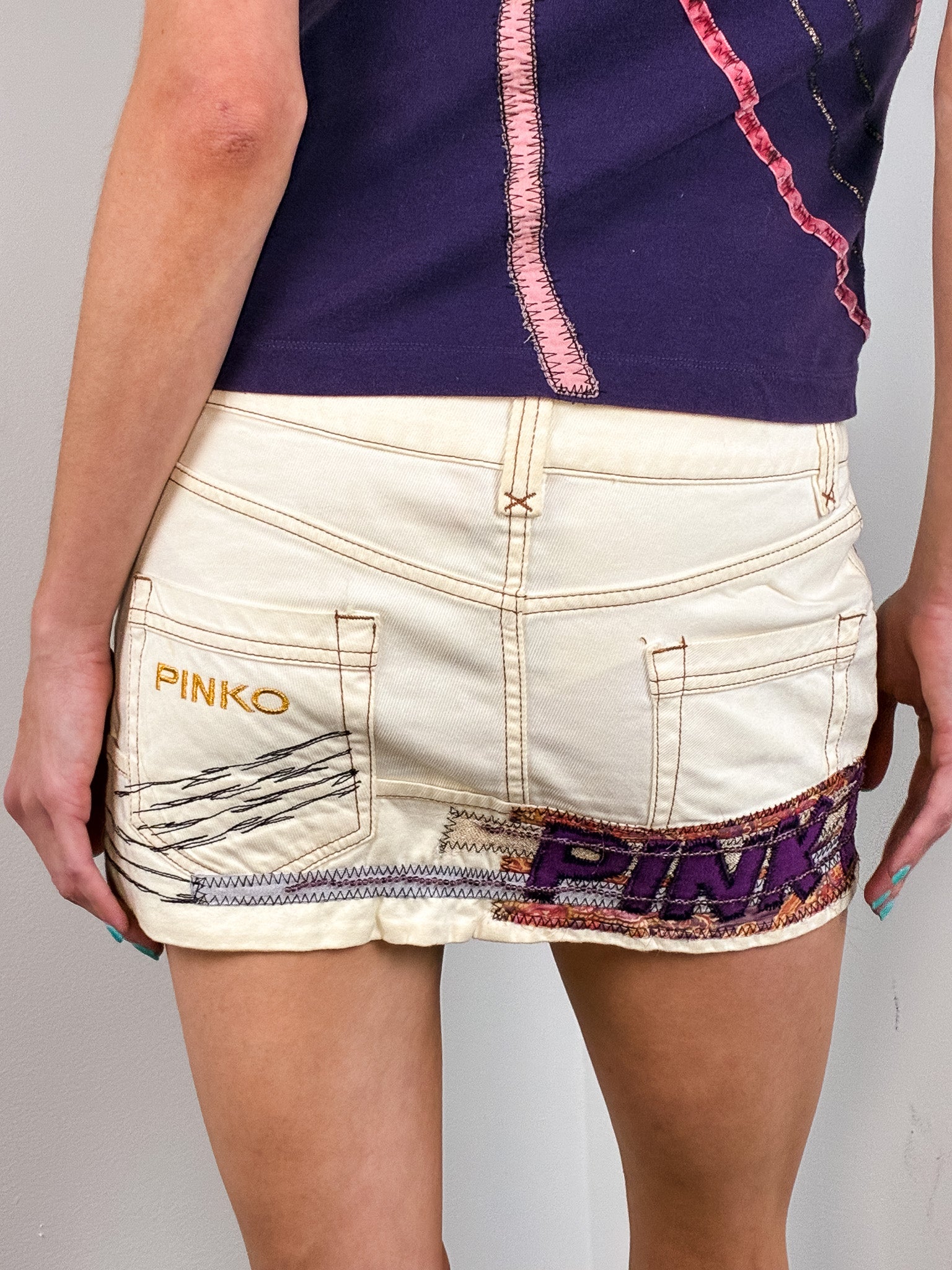 Pinko 2000s Pink Panther Appliqué Purple Top & Cream Denim Mini Skirt Set - S/M