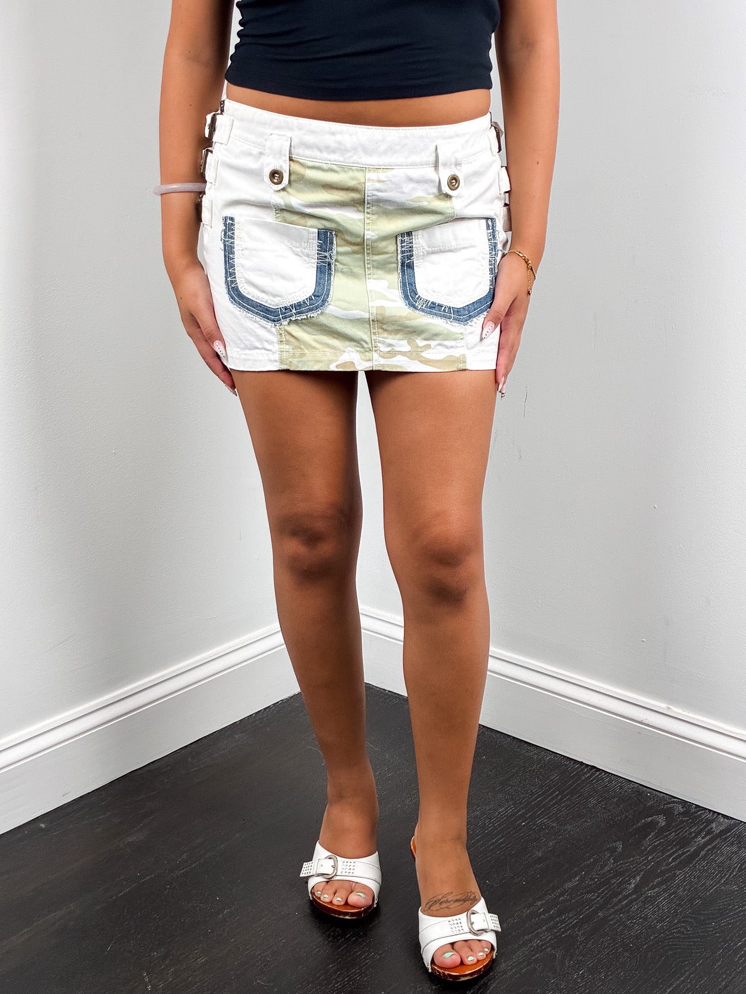 2000s White Camo Patchwork Cargo Mini Skirt with Buckle Straps - S/M