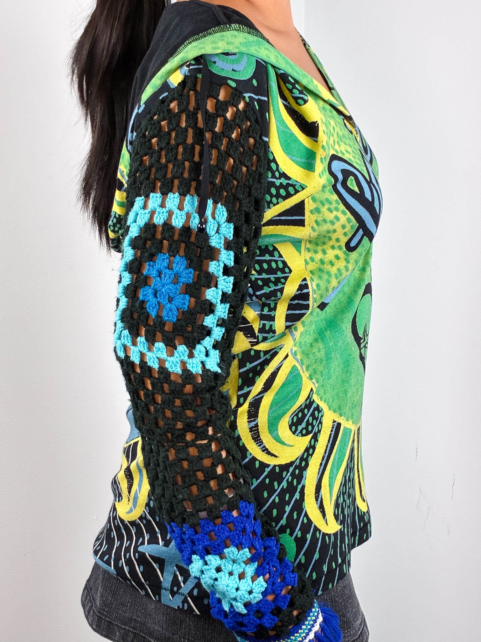 Custo Barcelona 2000s Green and Blue Frida Print Crochet Sleeve Hooded Tunic - M/L
