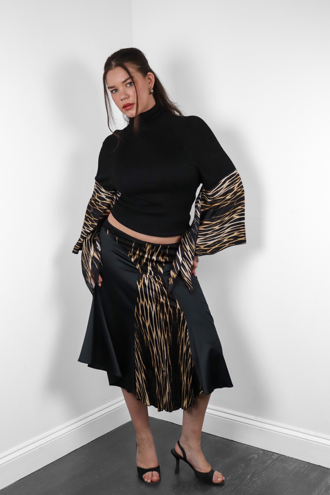 Just Cavalli 2000s Black Knit & Tiger Print Silk Bell Sleeve Top & Midi Skirt Set - M/L