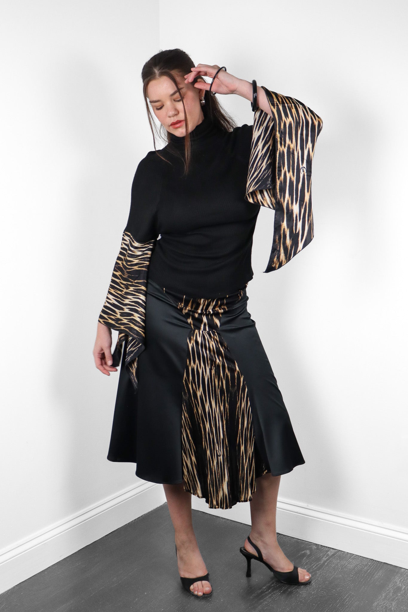 Just Cavalli 2000s Black Knit & Tiger Print Silk Bell Sleeve Top & Midi Skirt Set - M/L
