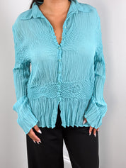 Multiples Créateur 2000s Turquoise Crinkle Smocked Blouse - M-XL